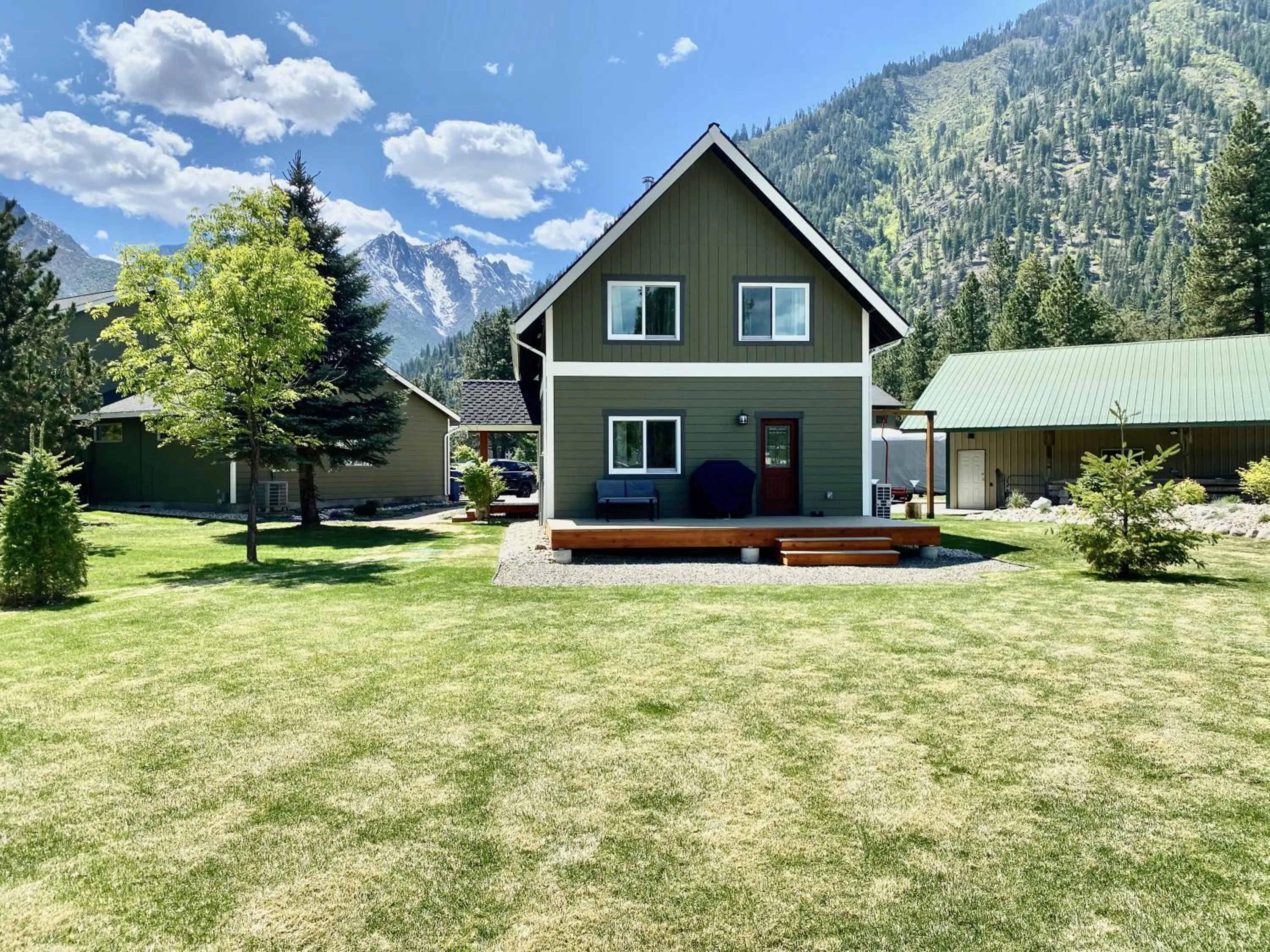 Patio in The Cascade Chalet - Leavenworth
