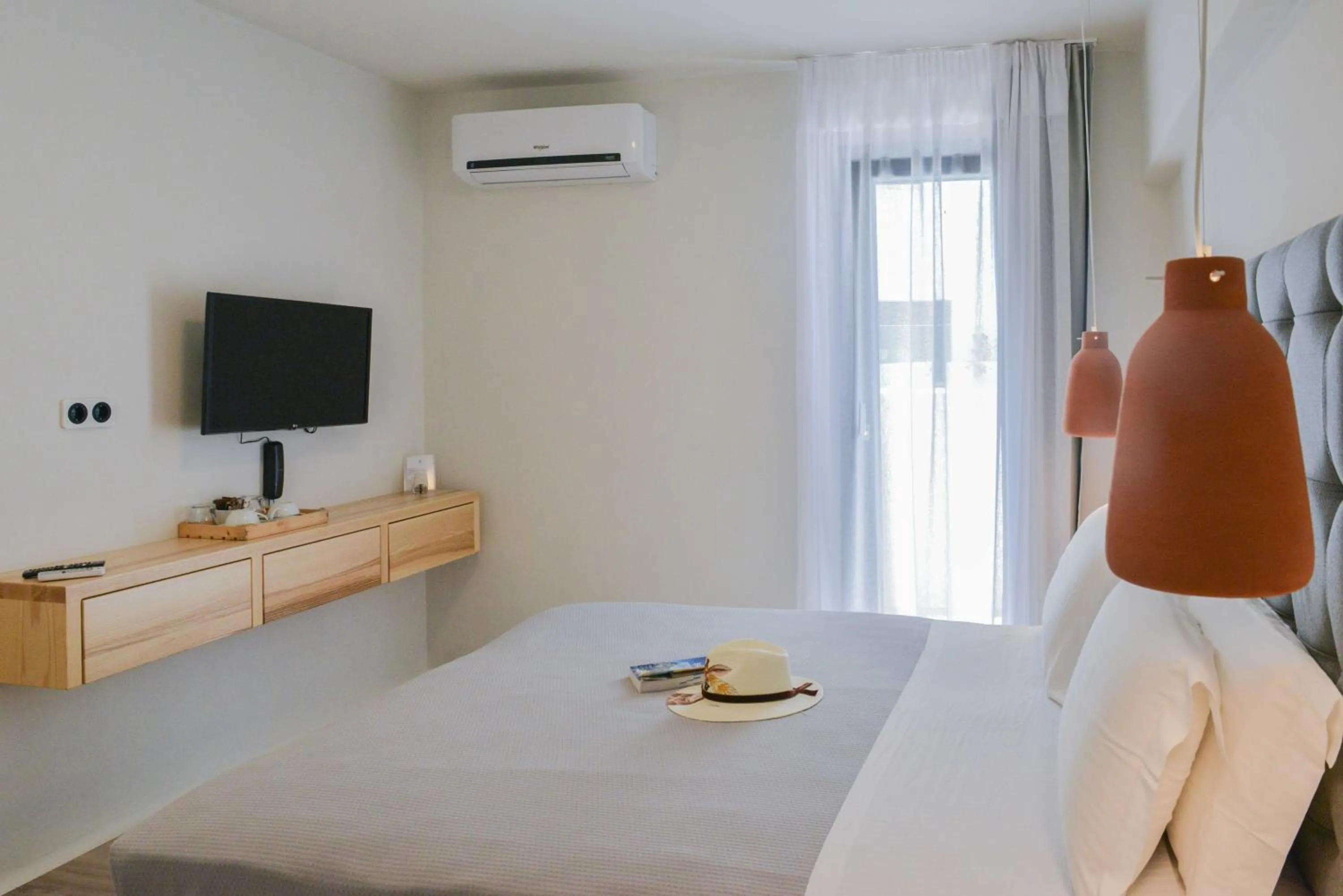 TV and multimedia in Princess Mare Hotel - Adults Only