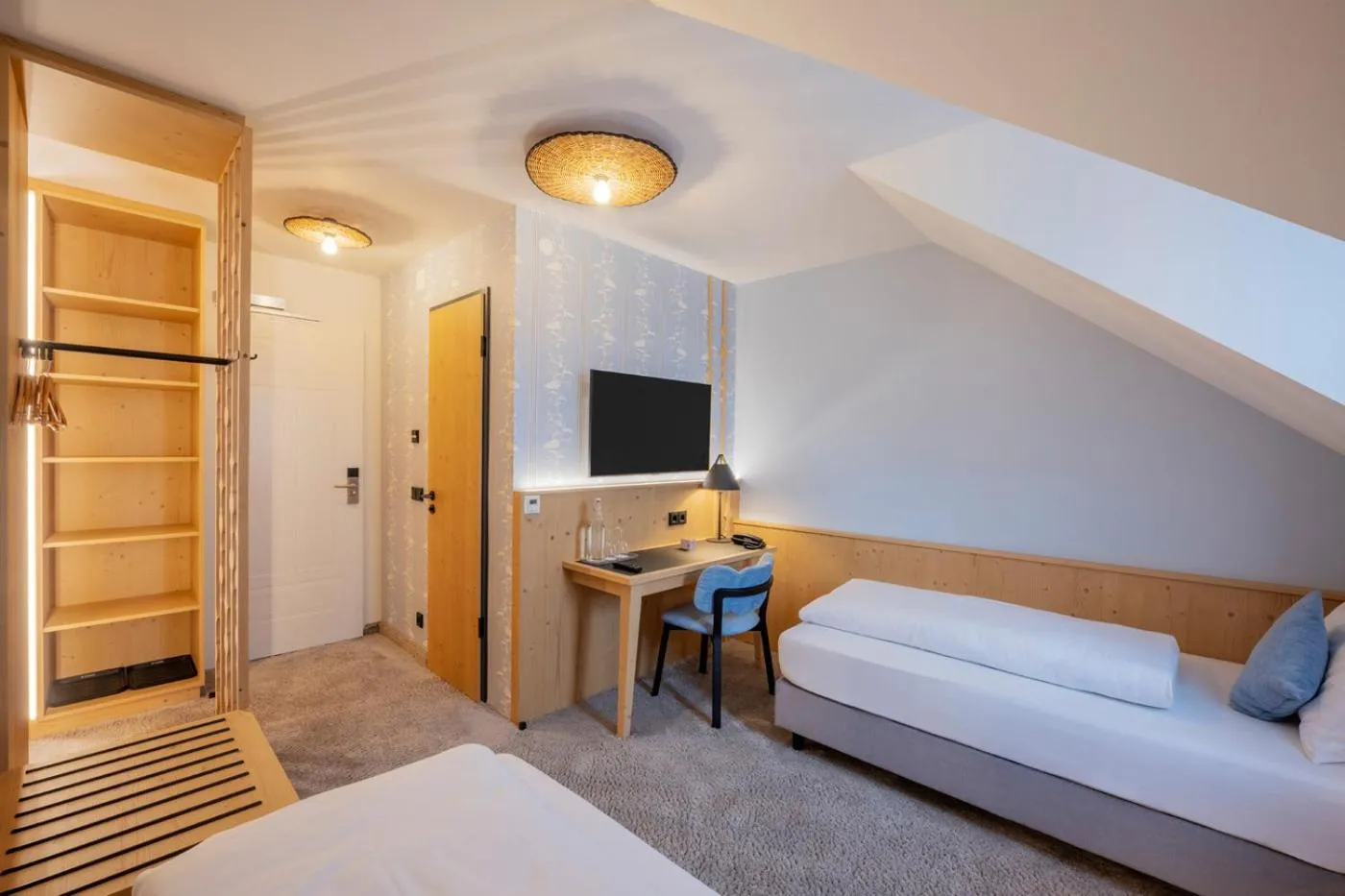 Photo of the whole room, Bed in Hotel Schäfflerwirt