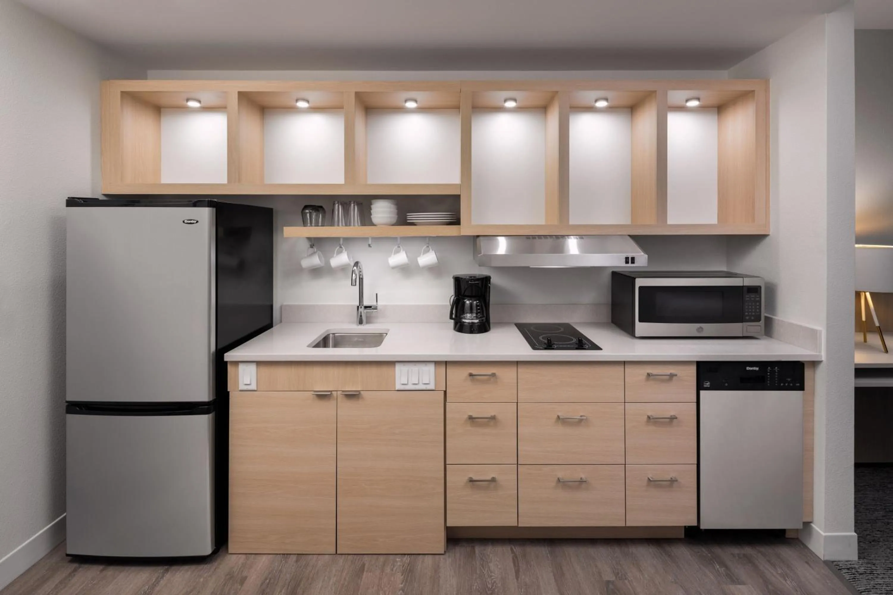 Kitchen or kitchenette in TownePlace Suites by Marriott West Kelowna