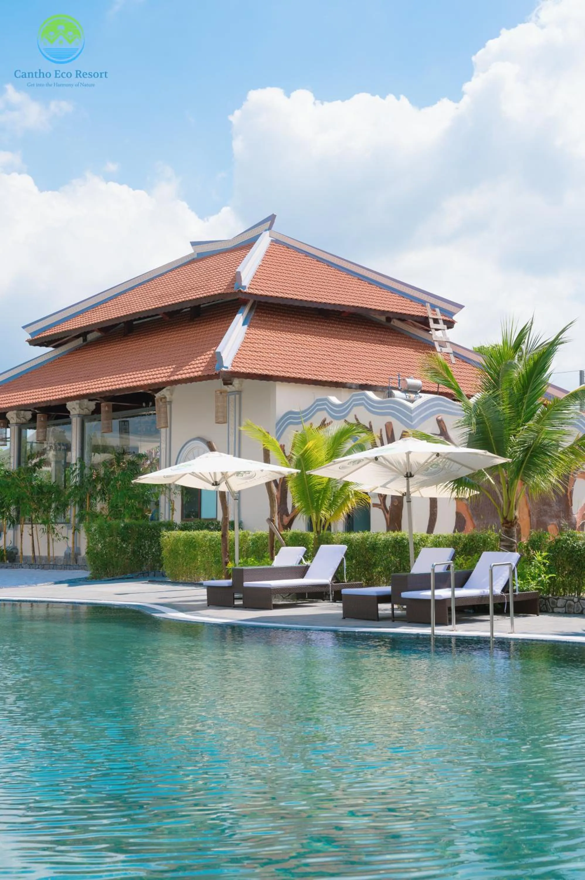 Swimming pool in Cantho Eco Resort