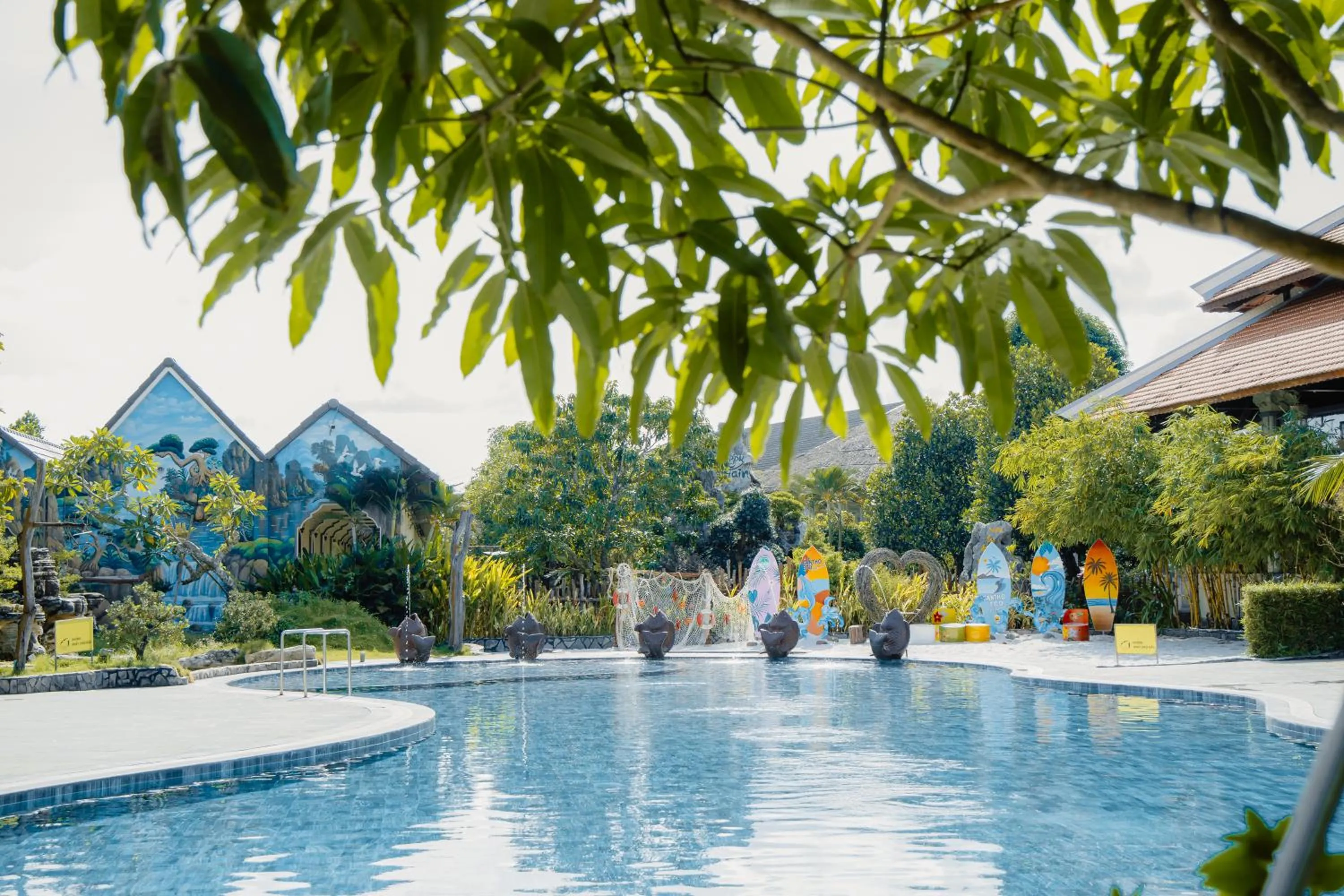 Swimming pool in Cantho Eco Resort