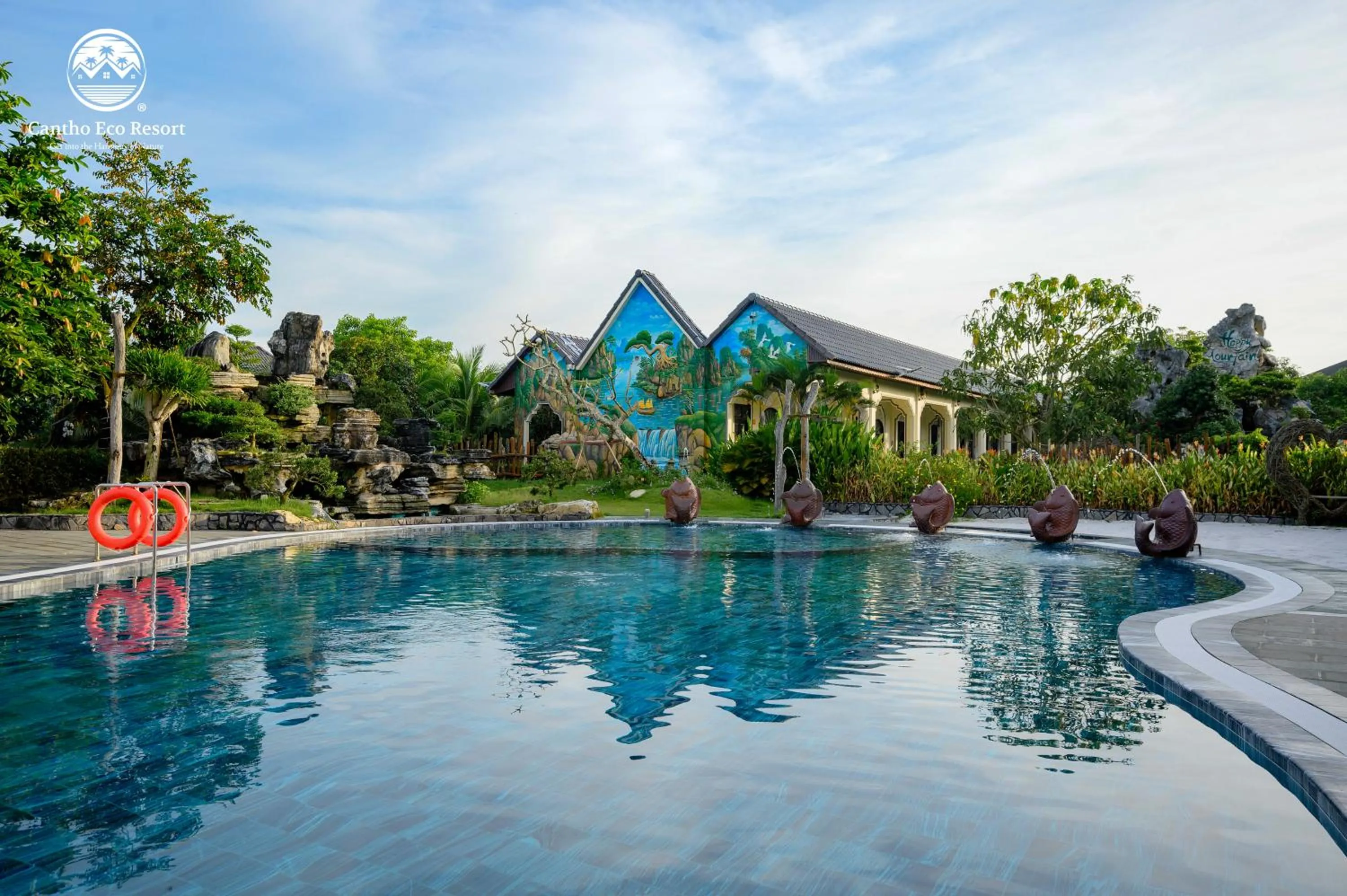 Swimming pool in Cantho Eco Resort