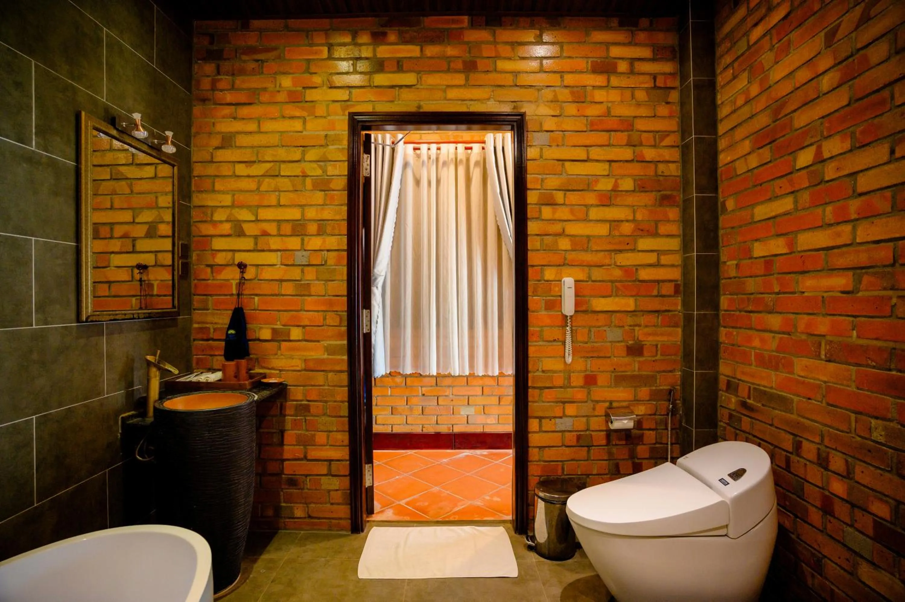 Shower in Cantho Eco Resort