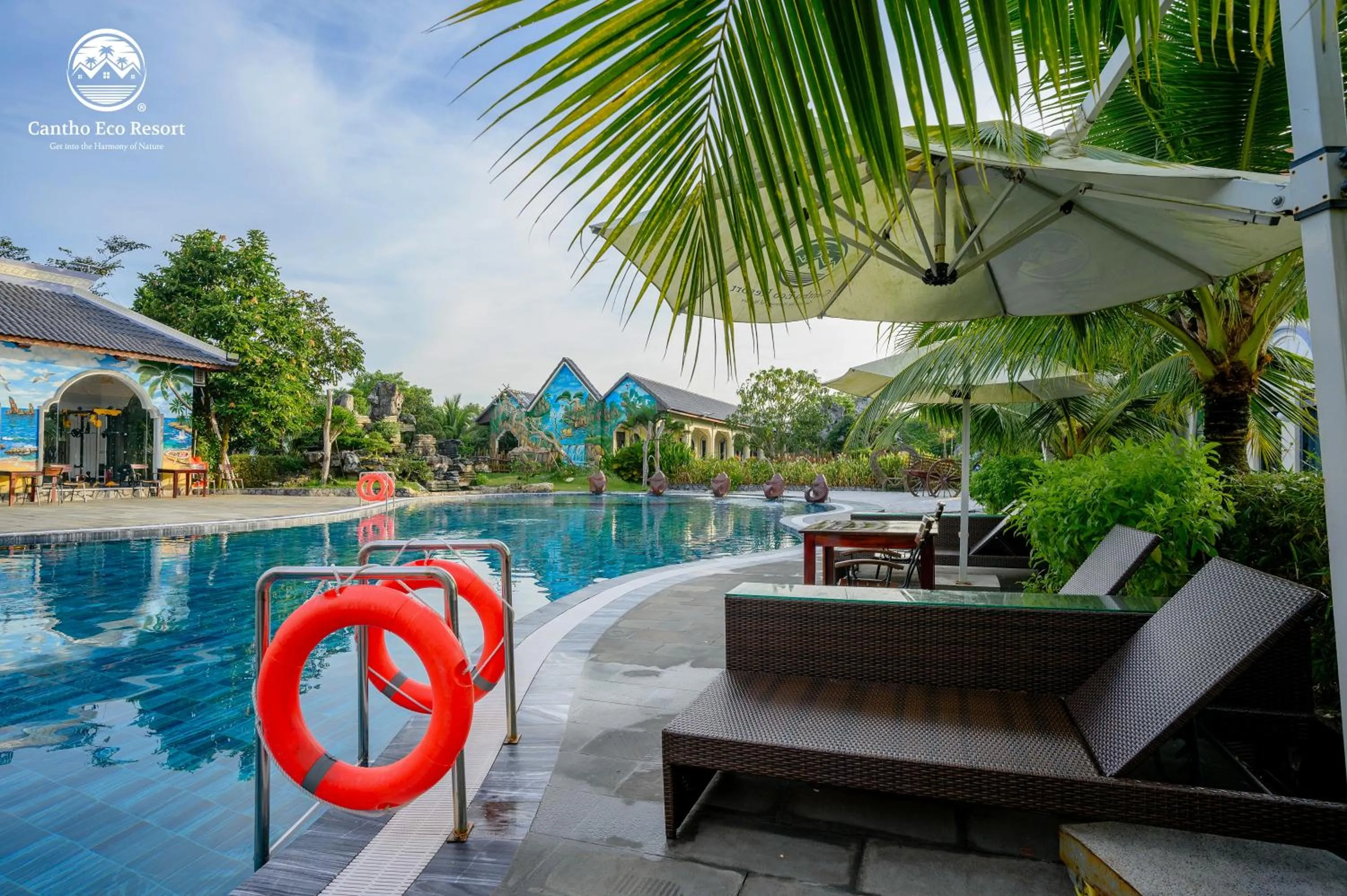 Swimming pool in Cantho Eco Resort