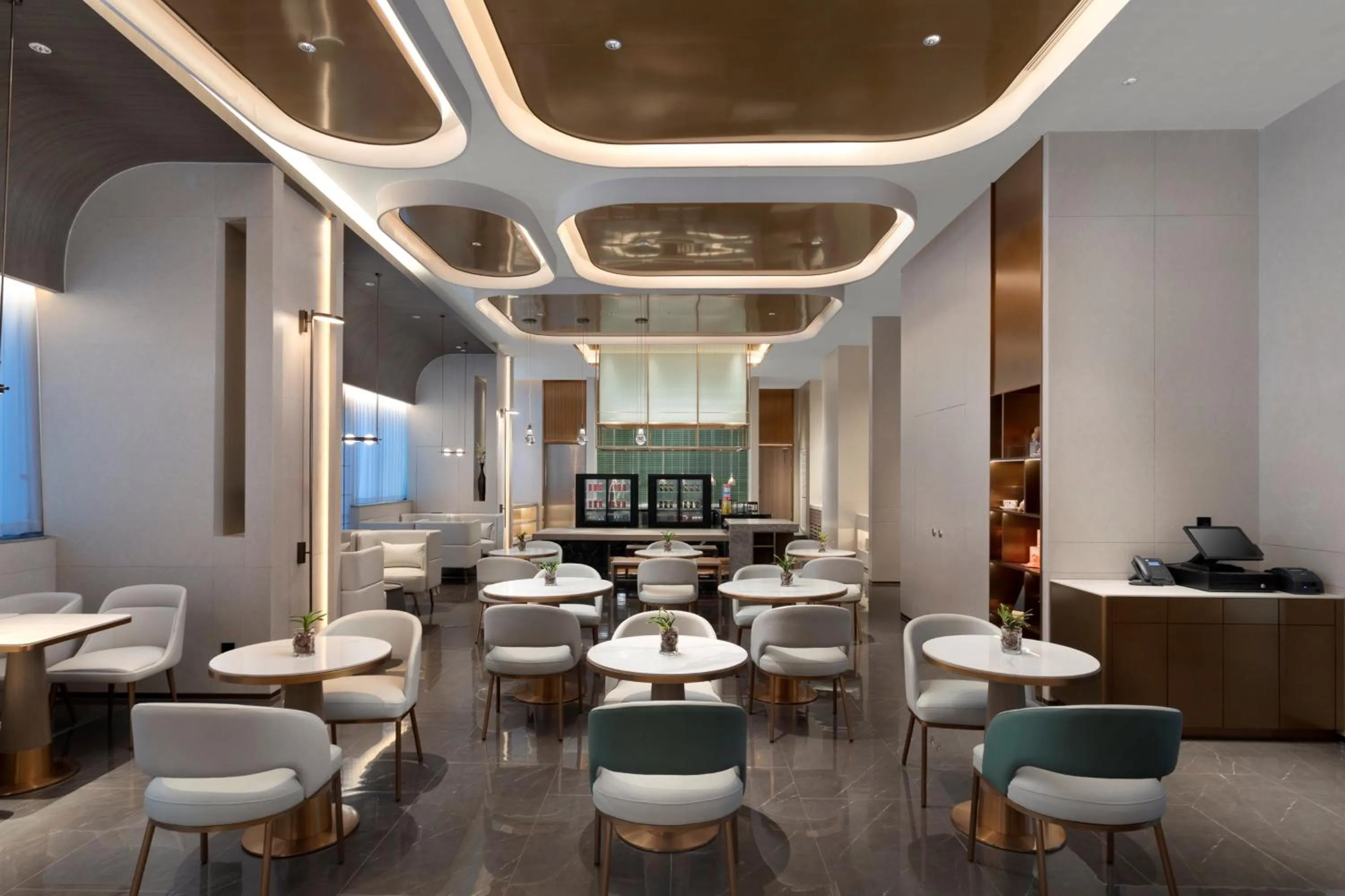 Restaurant/places to eat in Holiday Inn Express Zhabei Shanghai, an IHG Hotel