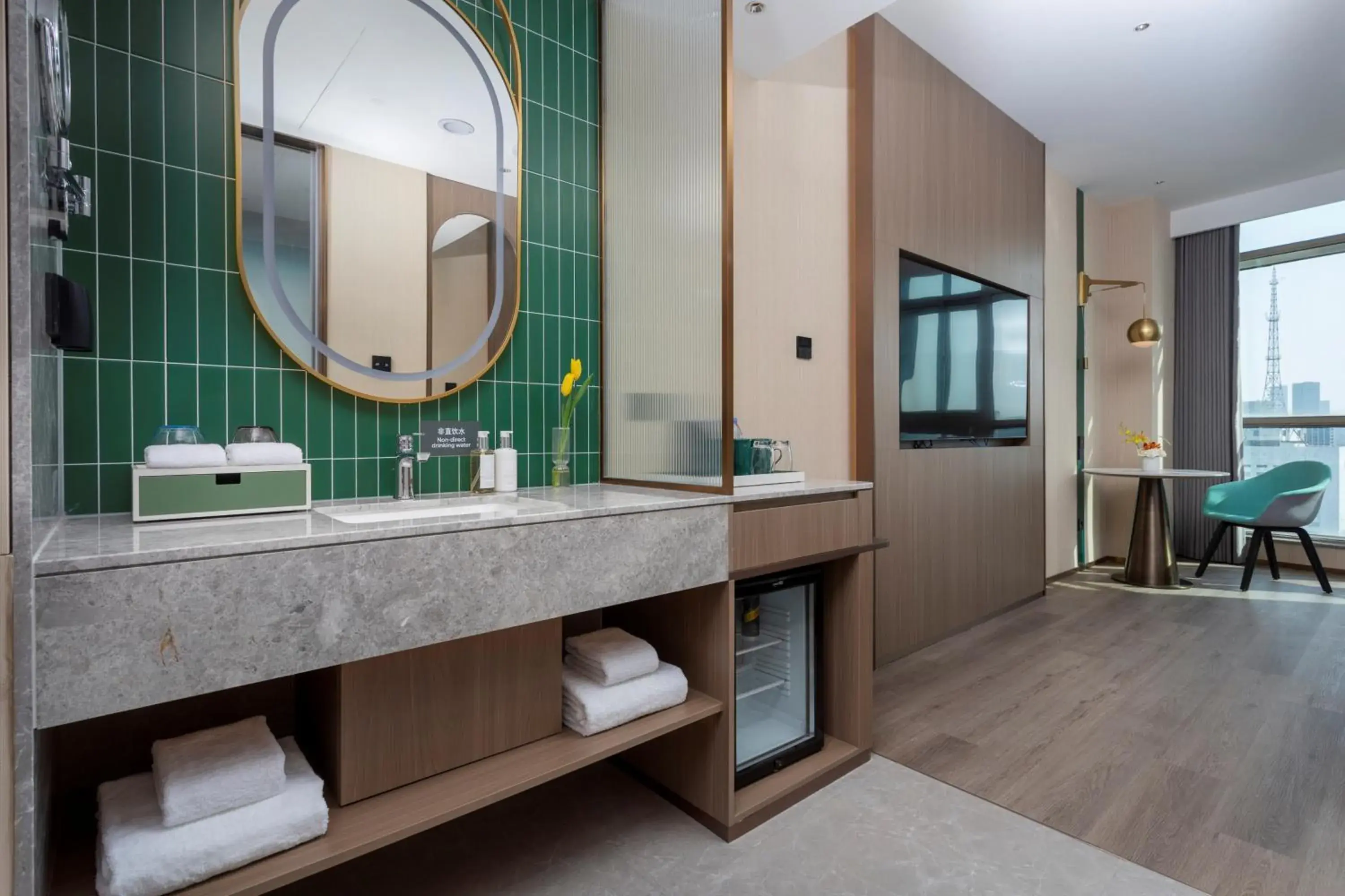 Premium King Room in Holiday Inn Express Zhabei Shanghai, an IHG Hotel Premium King Room in Holiday Inn Express Zhabei Shanghai, an IHG Hotel