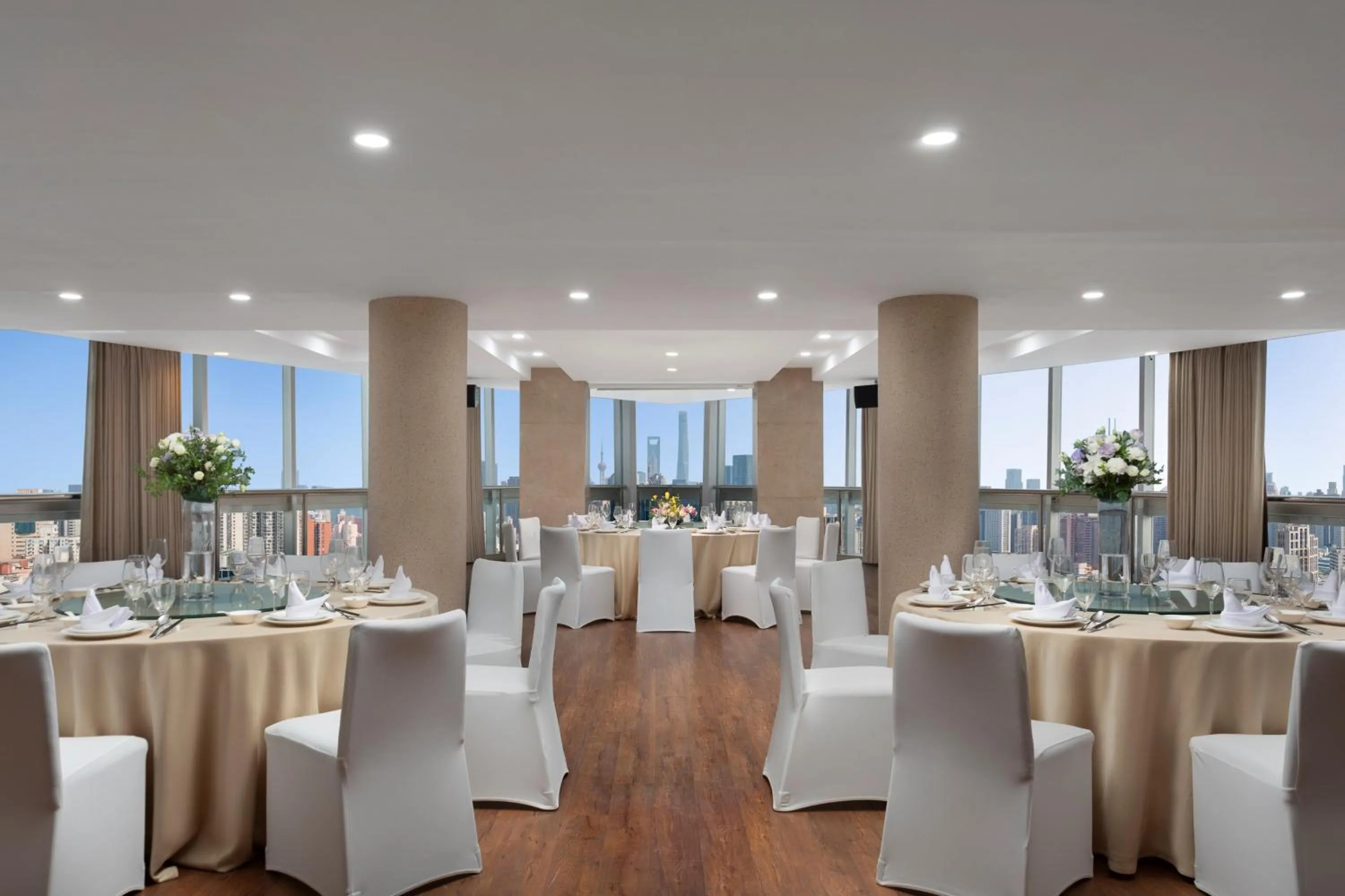 Banquet/Function facilities in Holiday Inn Express Zhabei Shanghai, an IHG Hotel