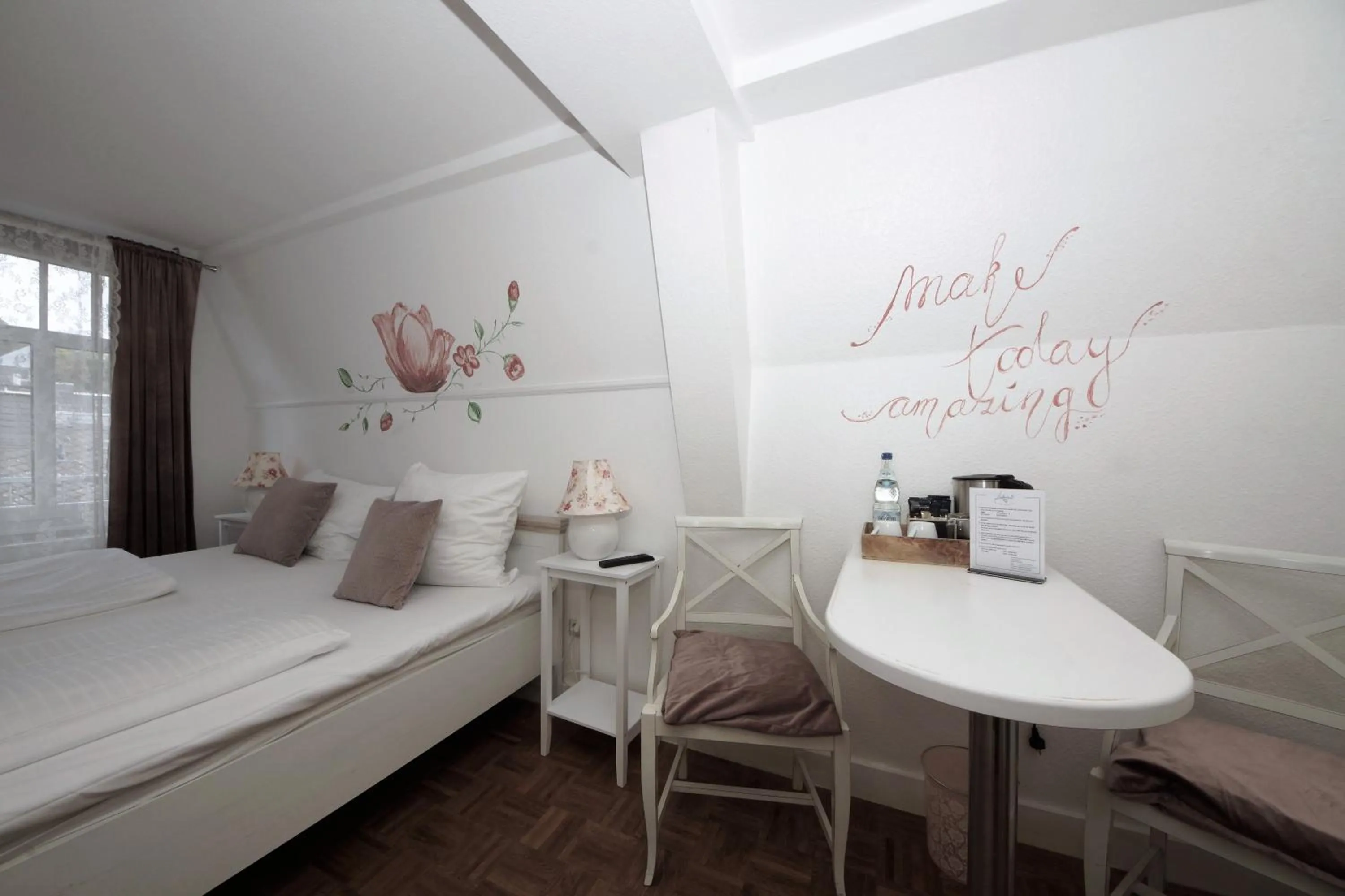 Bed in Liebezeit - ehemals Hotel Dillenburg