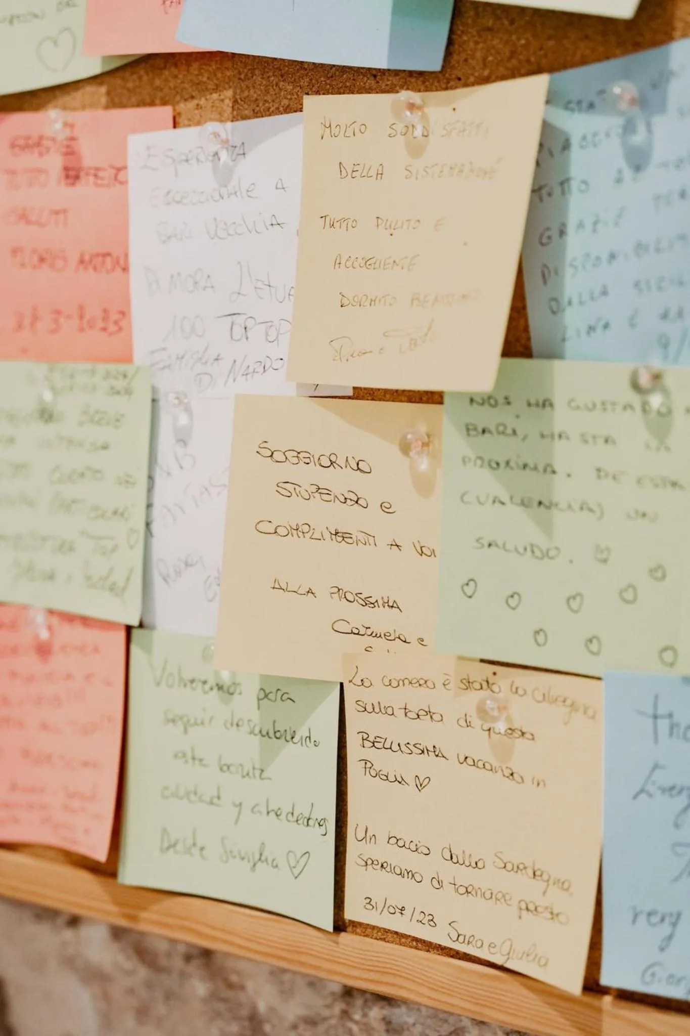 Text overlay in Dimora L'Etual