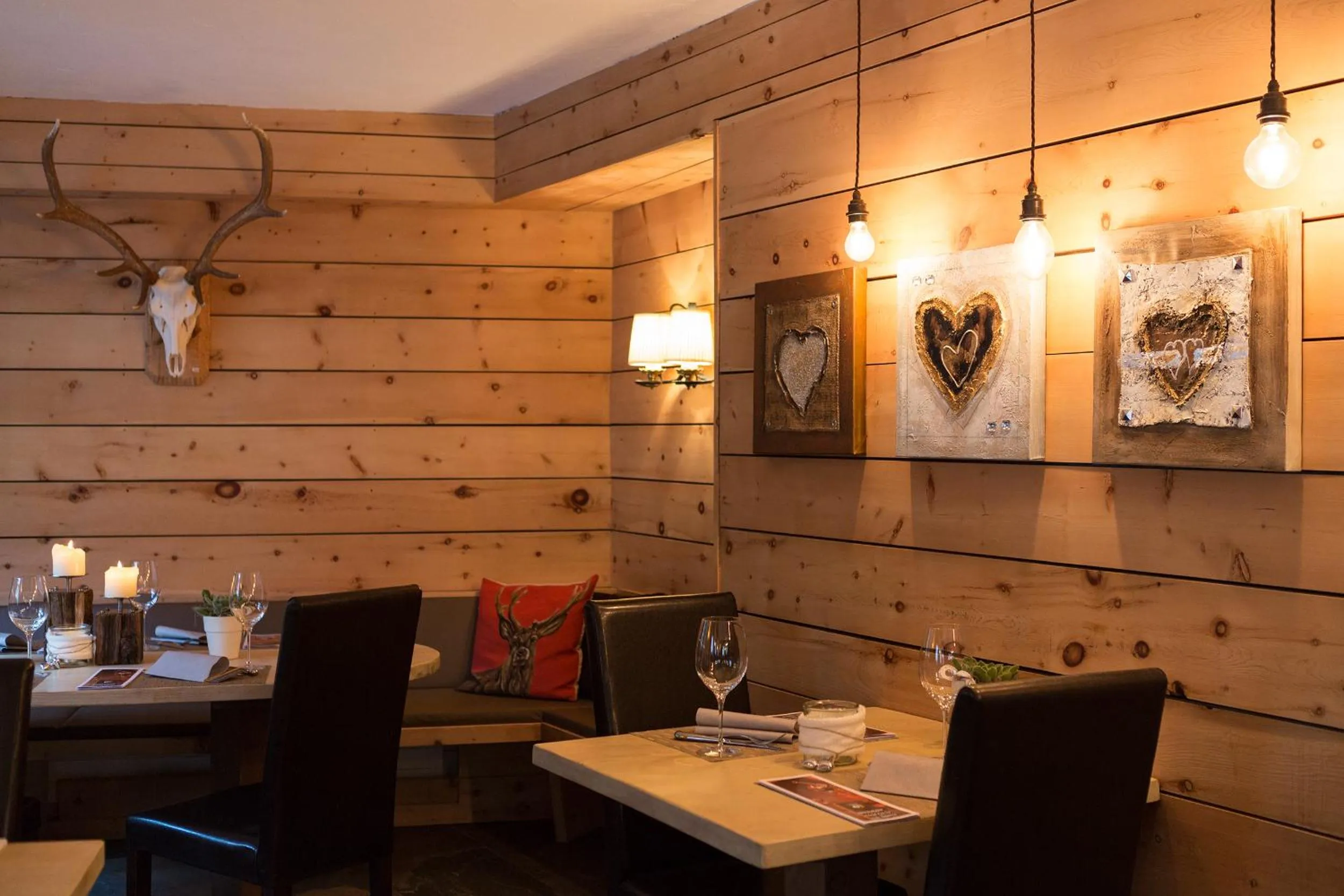 Restaurant/places to eat in Hotel Cervo