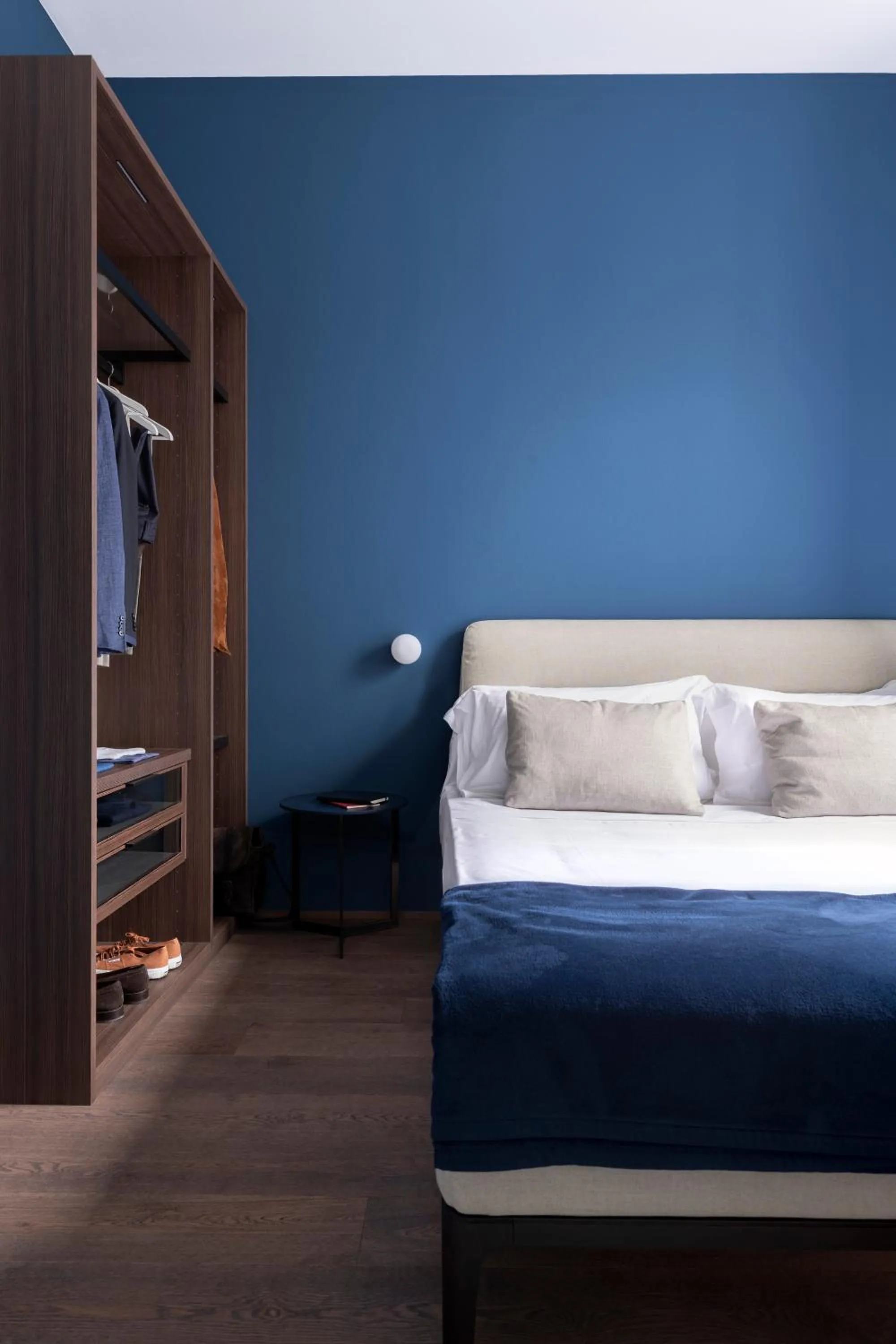 Bedroom, Bed in Cavour Deluxe by Mmega