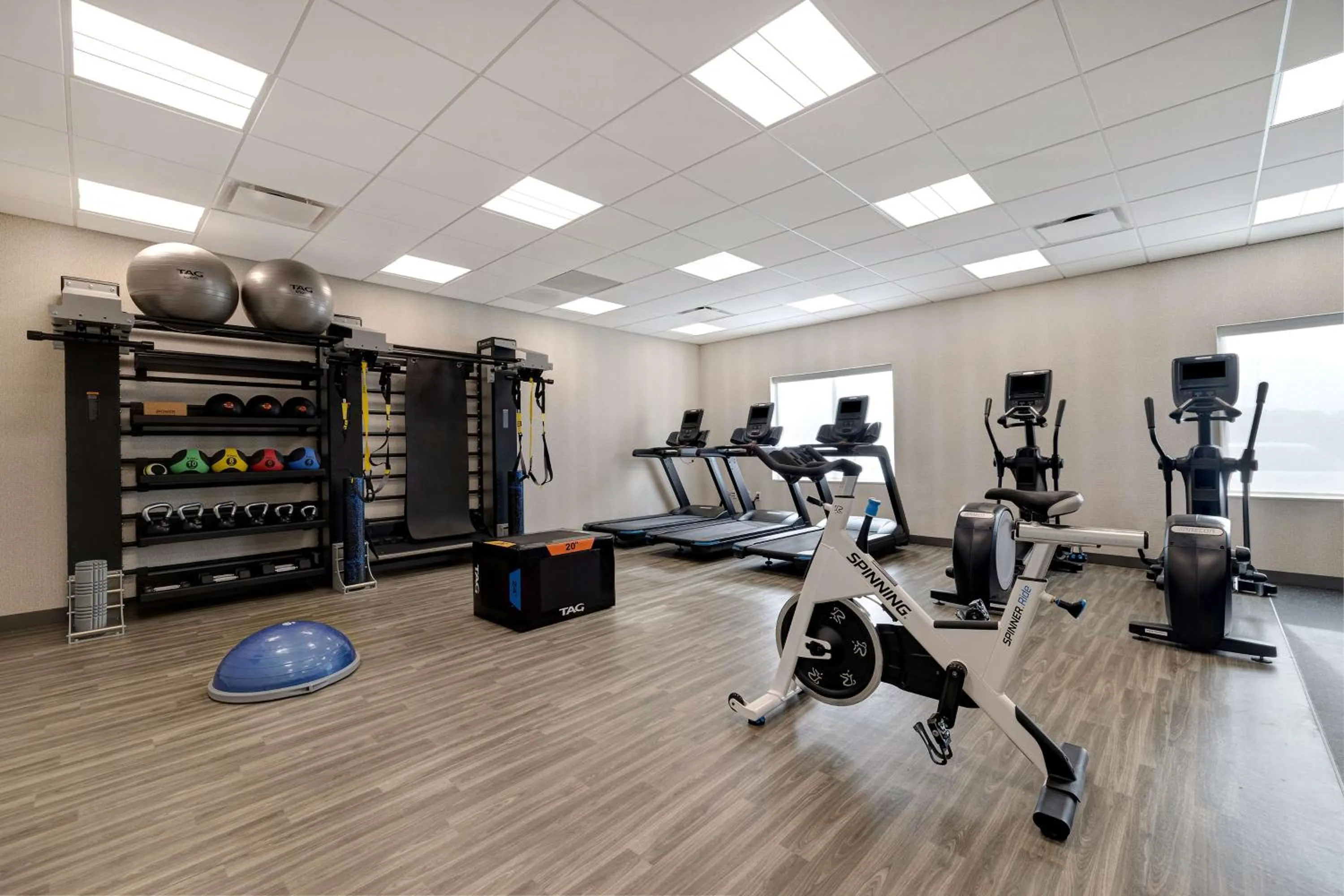Fitness centre/facilities in Hampton Inn Crown Point, In