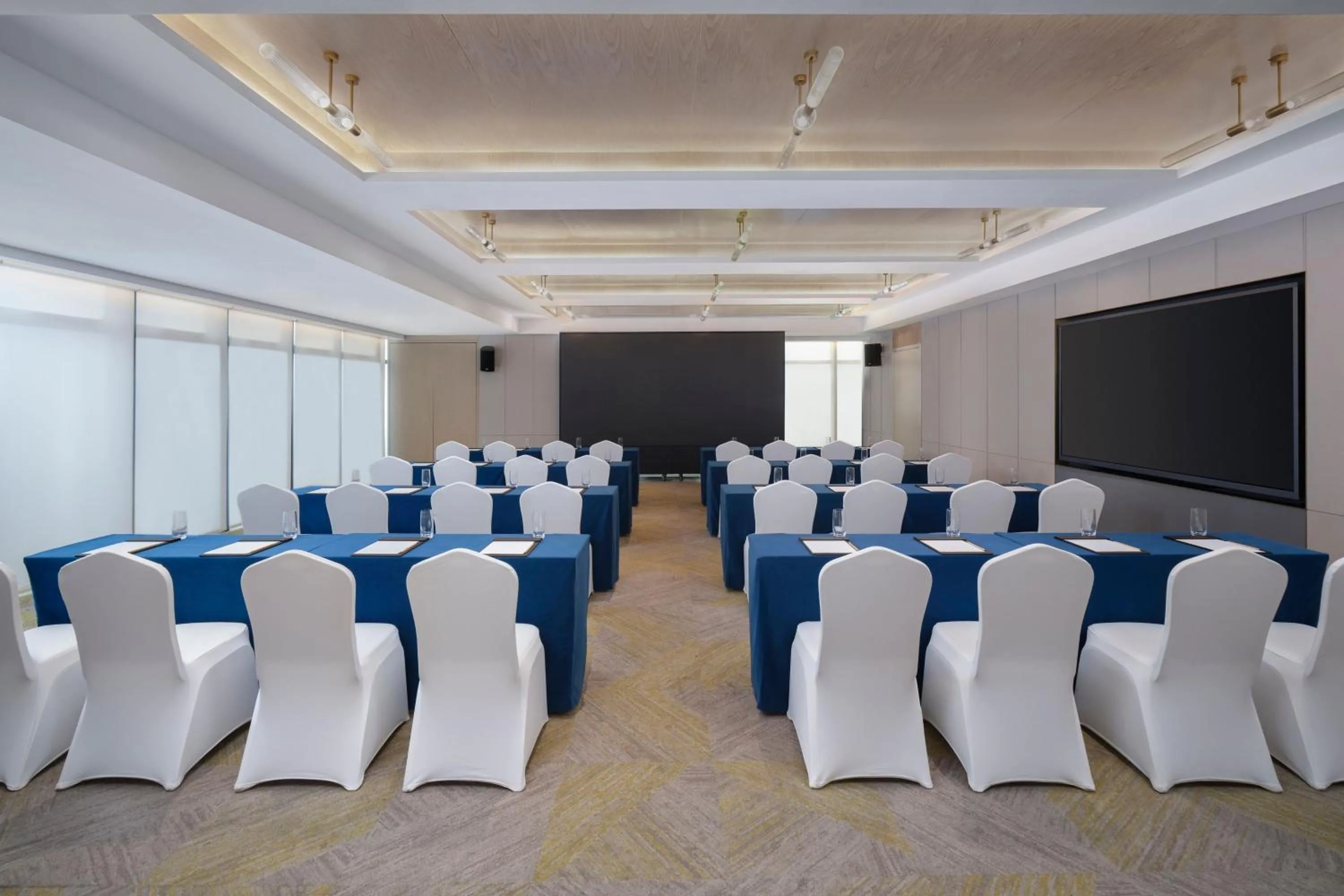 Meeting/conference room in The Mercury Garden Shenzhen Nanshan, A Tribute Portfolio Hotel