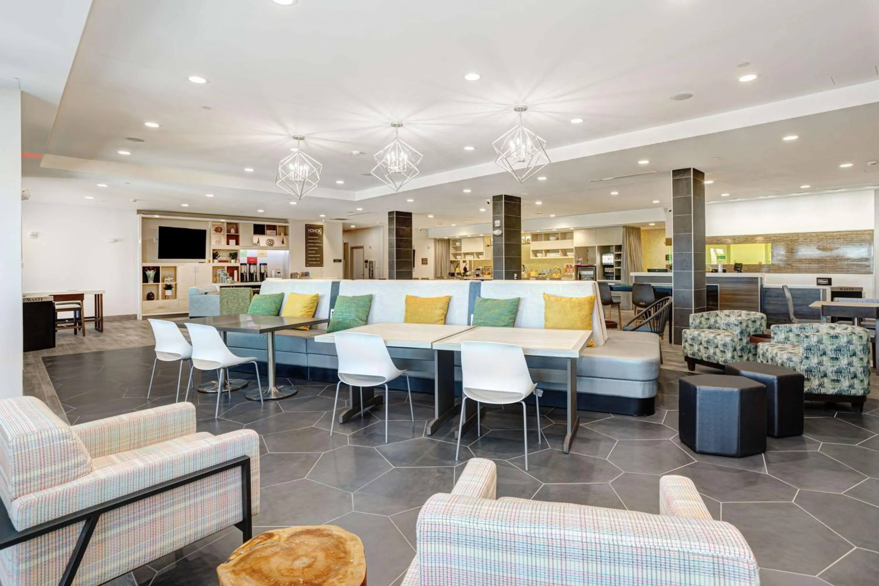 Lobby or reception in Home2 Suites By Hilton Johnson City, Tn