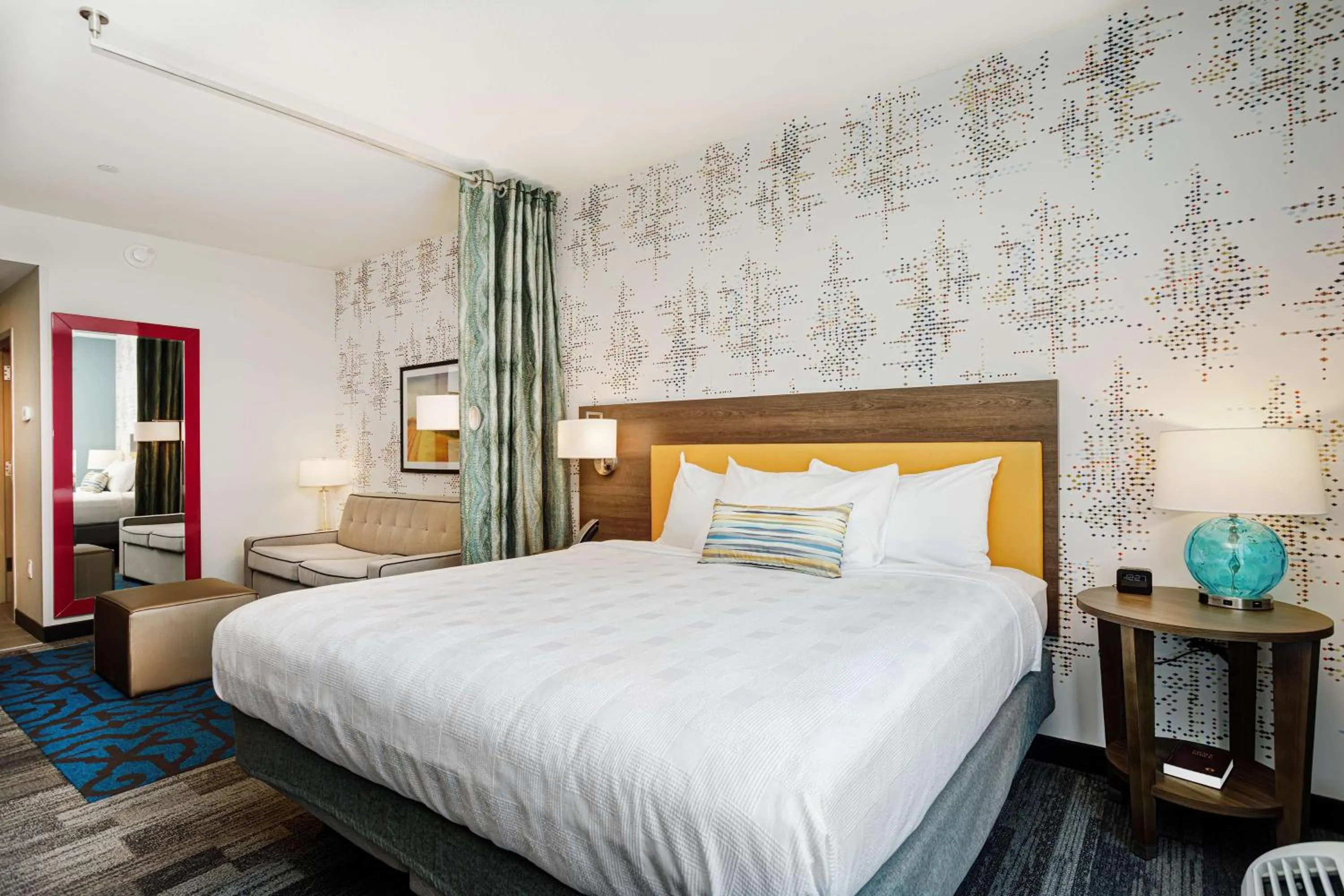 Living room, Bed in Home2 Suites By Hilton Johnson City, Tn