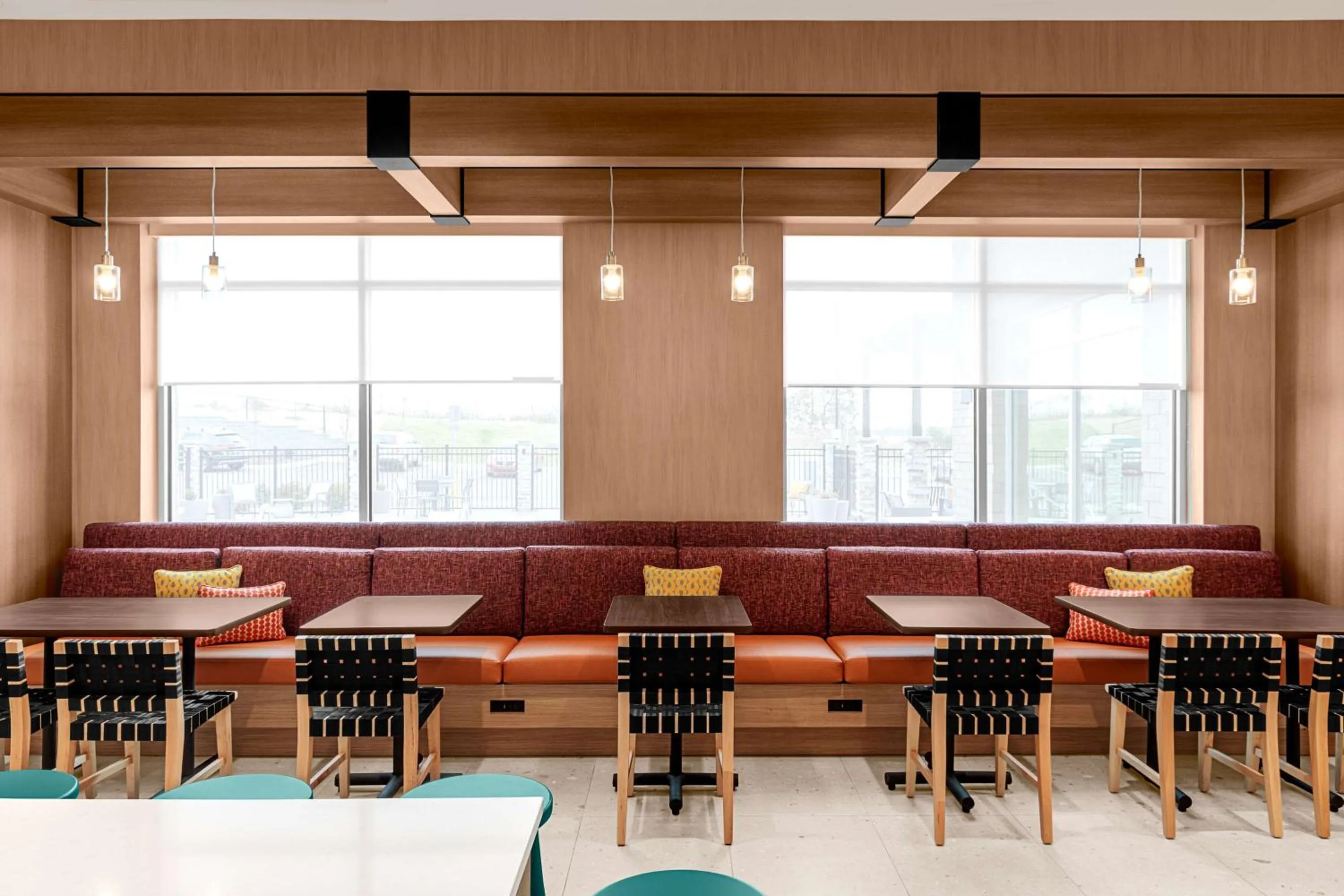 Restaurant/places to eat in Hilton Garden Inn Mt. Juliet, TN