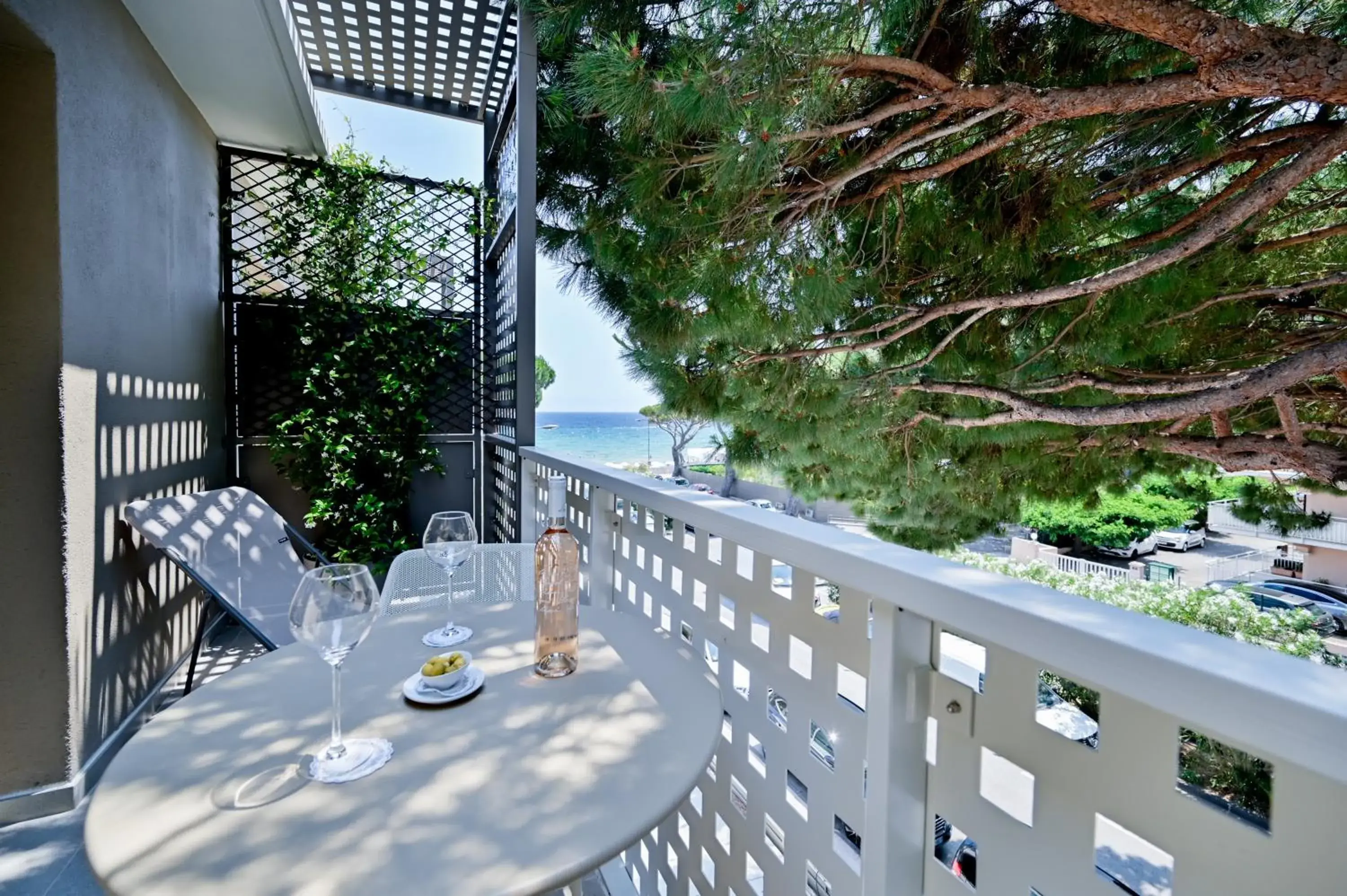 Standard Double or Twin Room with Sea View in Hôtel La Ménado Standard Double or Twin Room with Sea View in Hôtel La Ménado