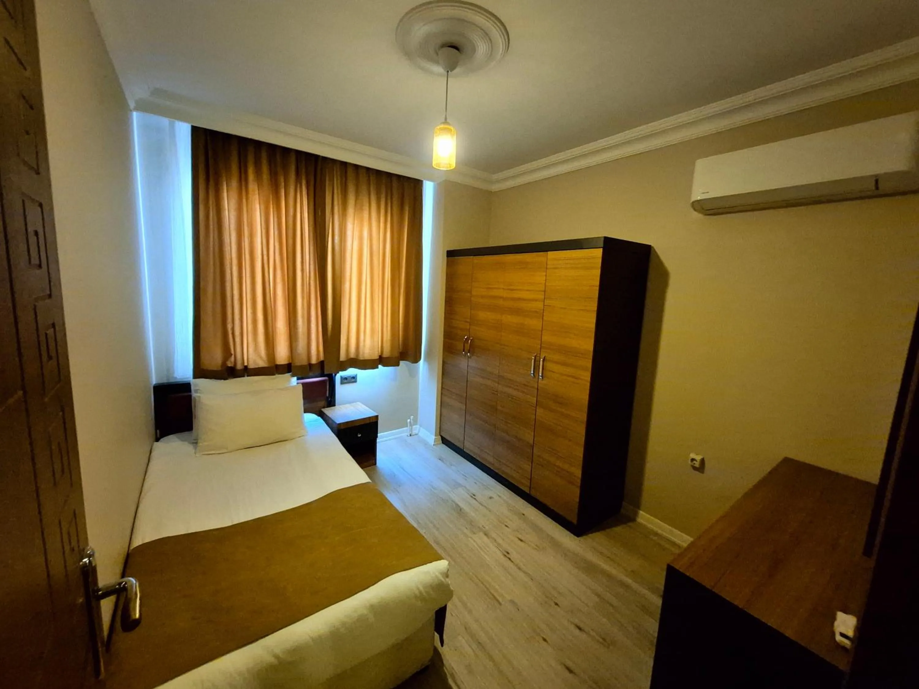 Bedroom, Bed in Toprak Apart Otel