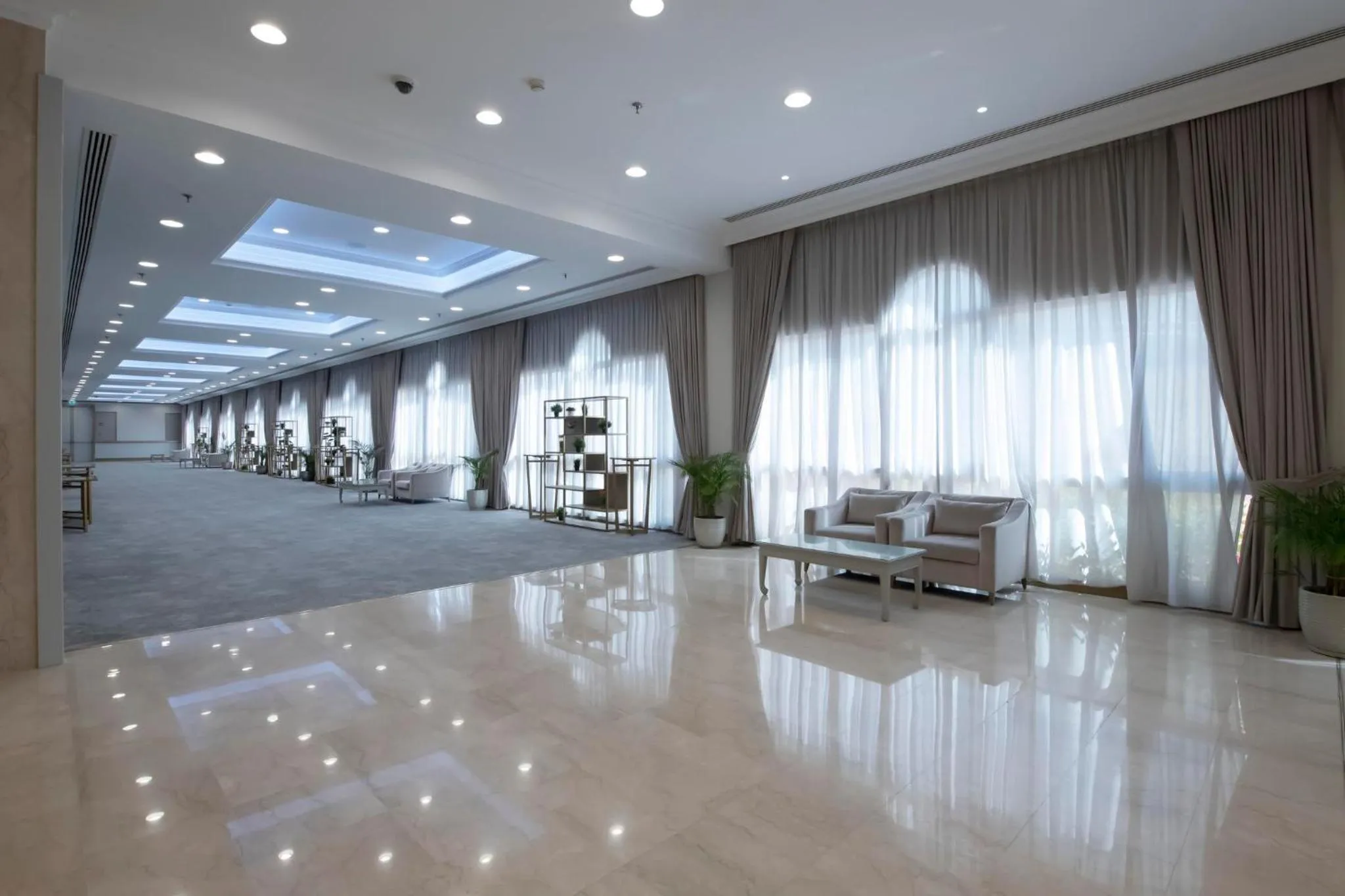 Meeting/conference room in Crowne Plaza Bahrain by IHG