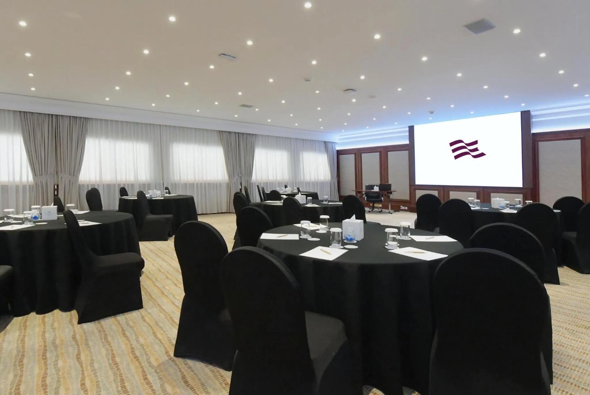 Meeting/conference room in Crowne Plaza Bahrain by IHG