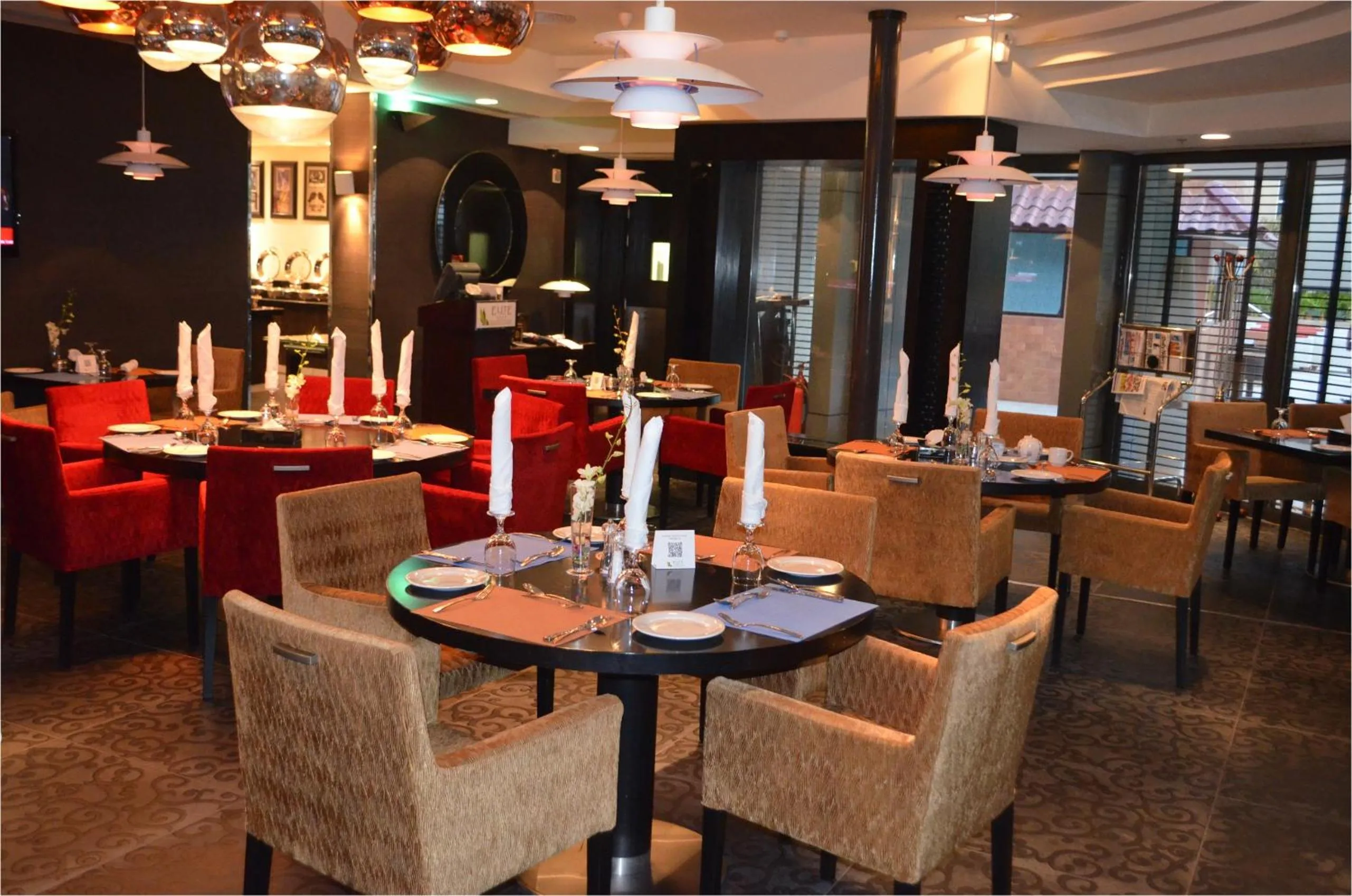 Restaurant/places to eat in Elite Seef Residence And Hotel
