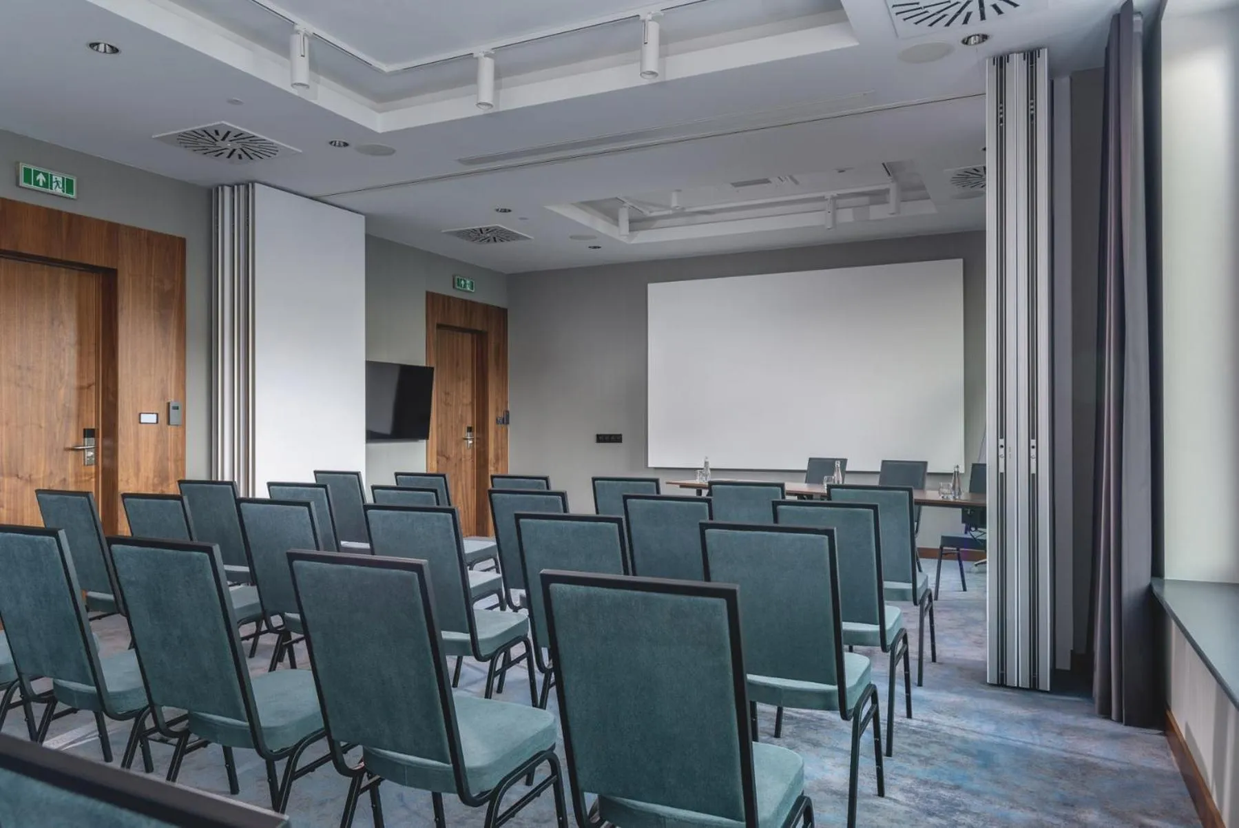 Restaurant/places to eat in My Story Gdynia Hotel