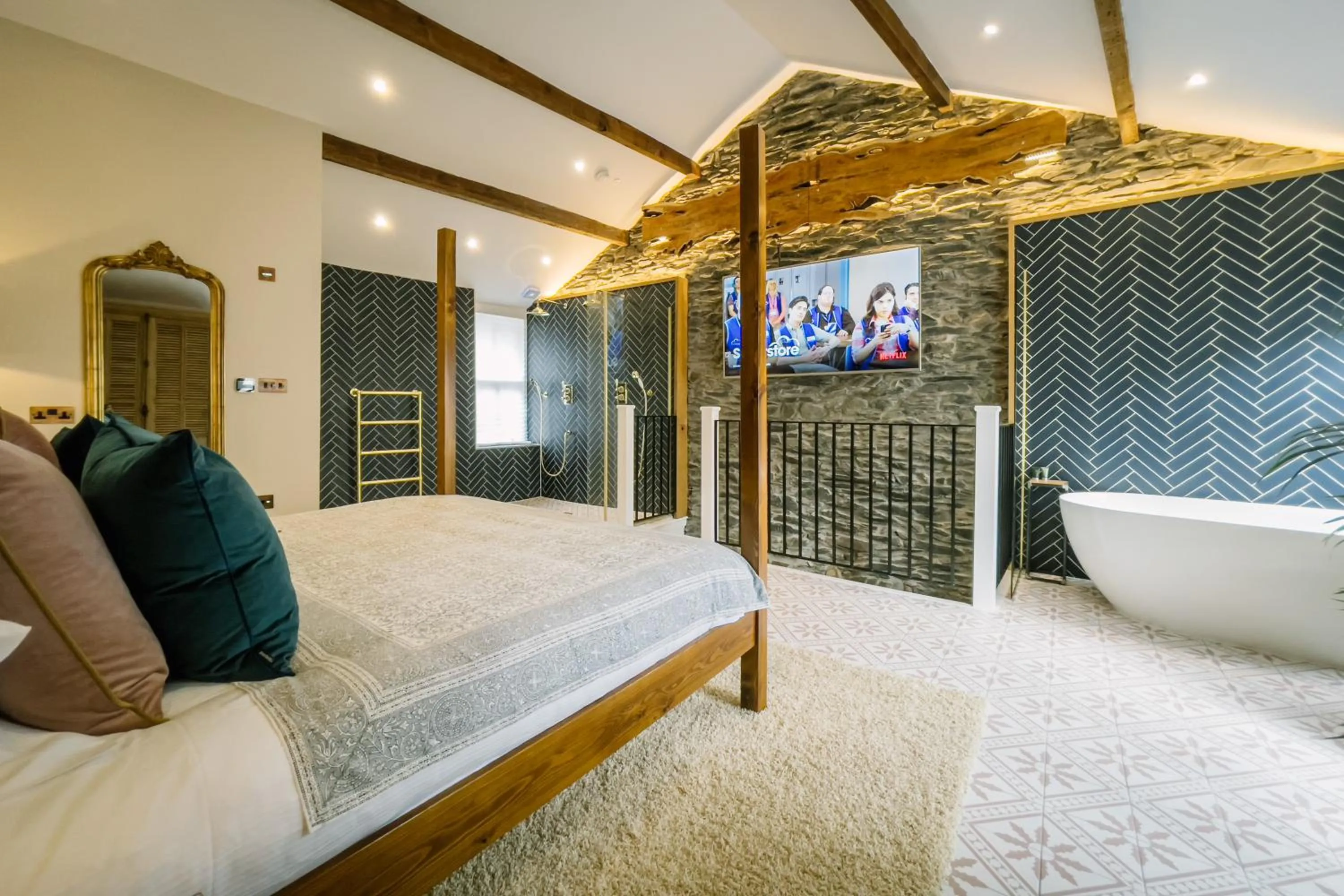 Bed in The Den - The White House Windermere