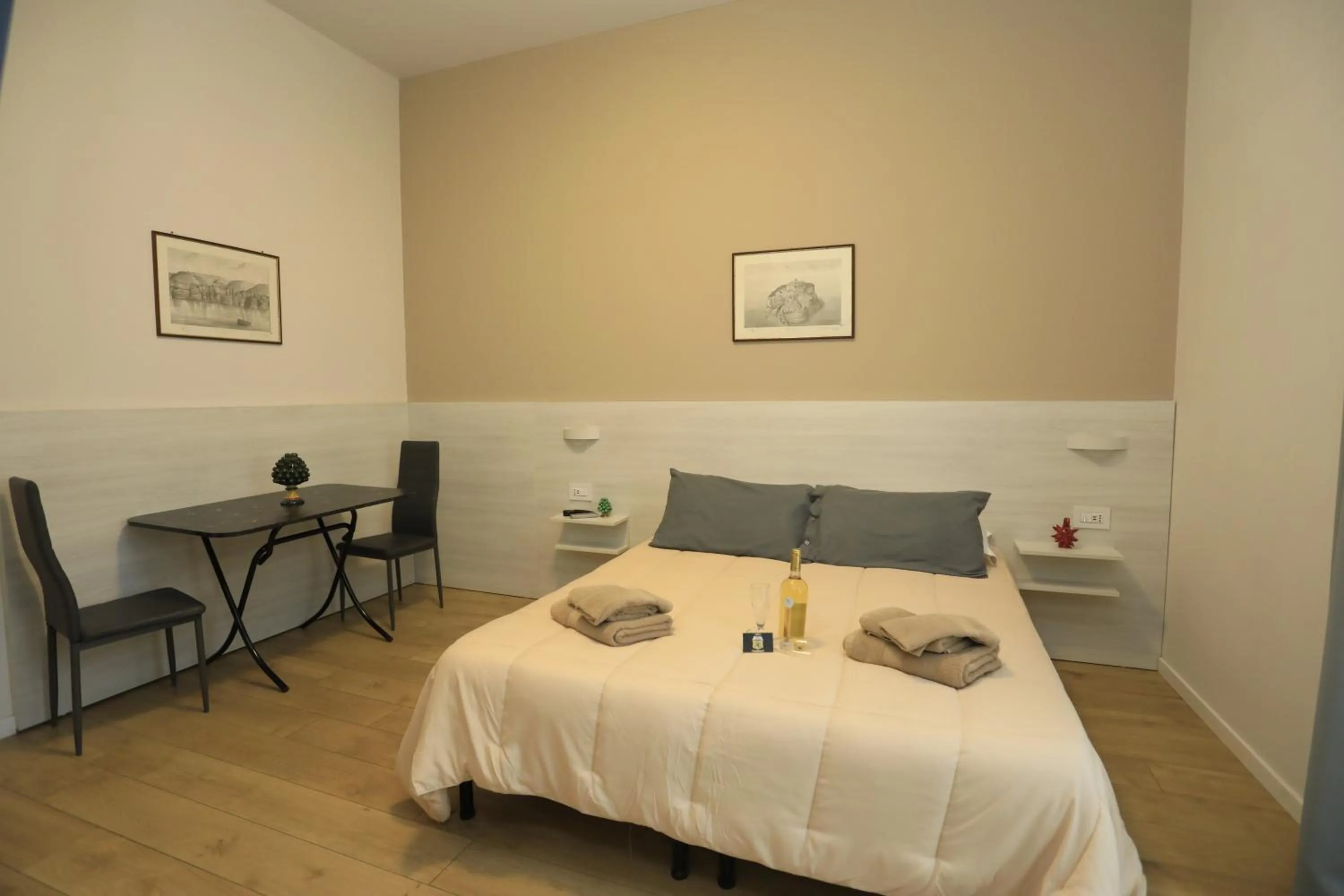 Bedroom, Bed in B&B Costa degli Dei