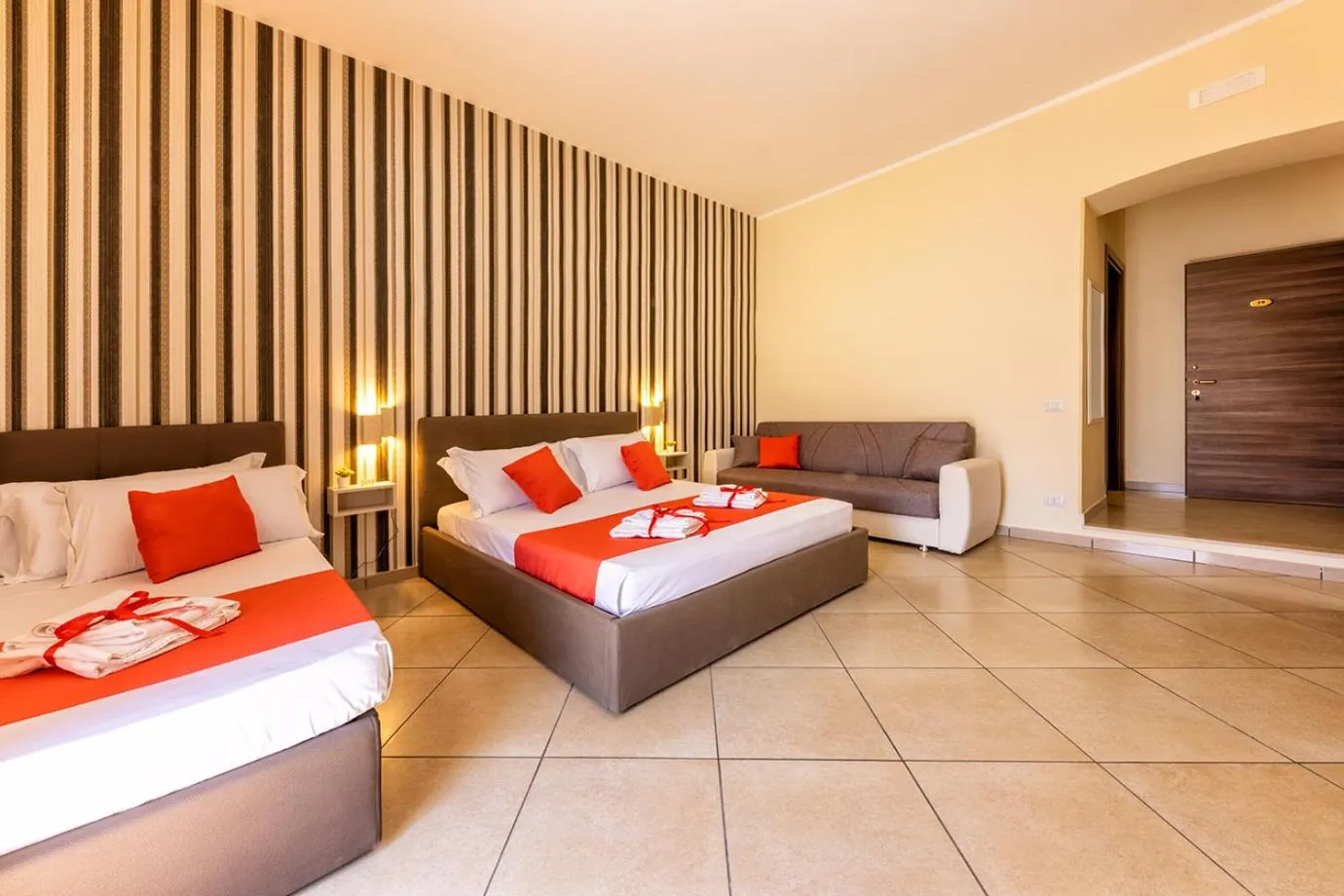 Photo of the whole room, Bed in Re Diego