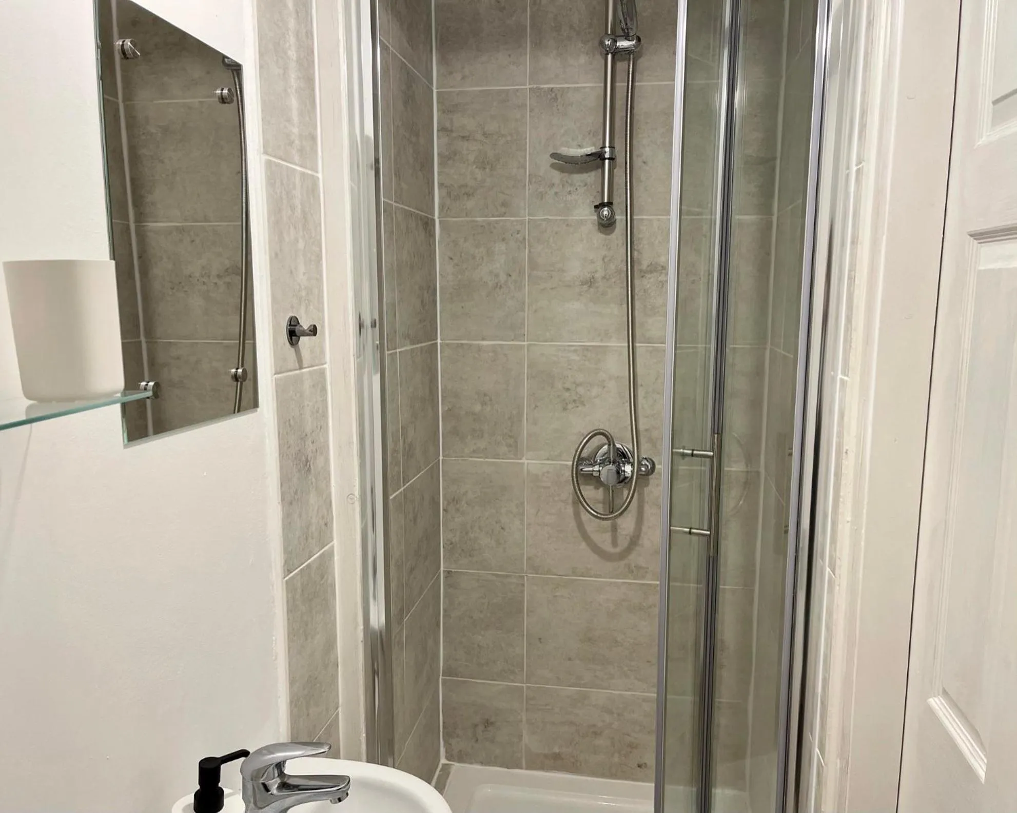 Bathroom in Wisteria Studio