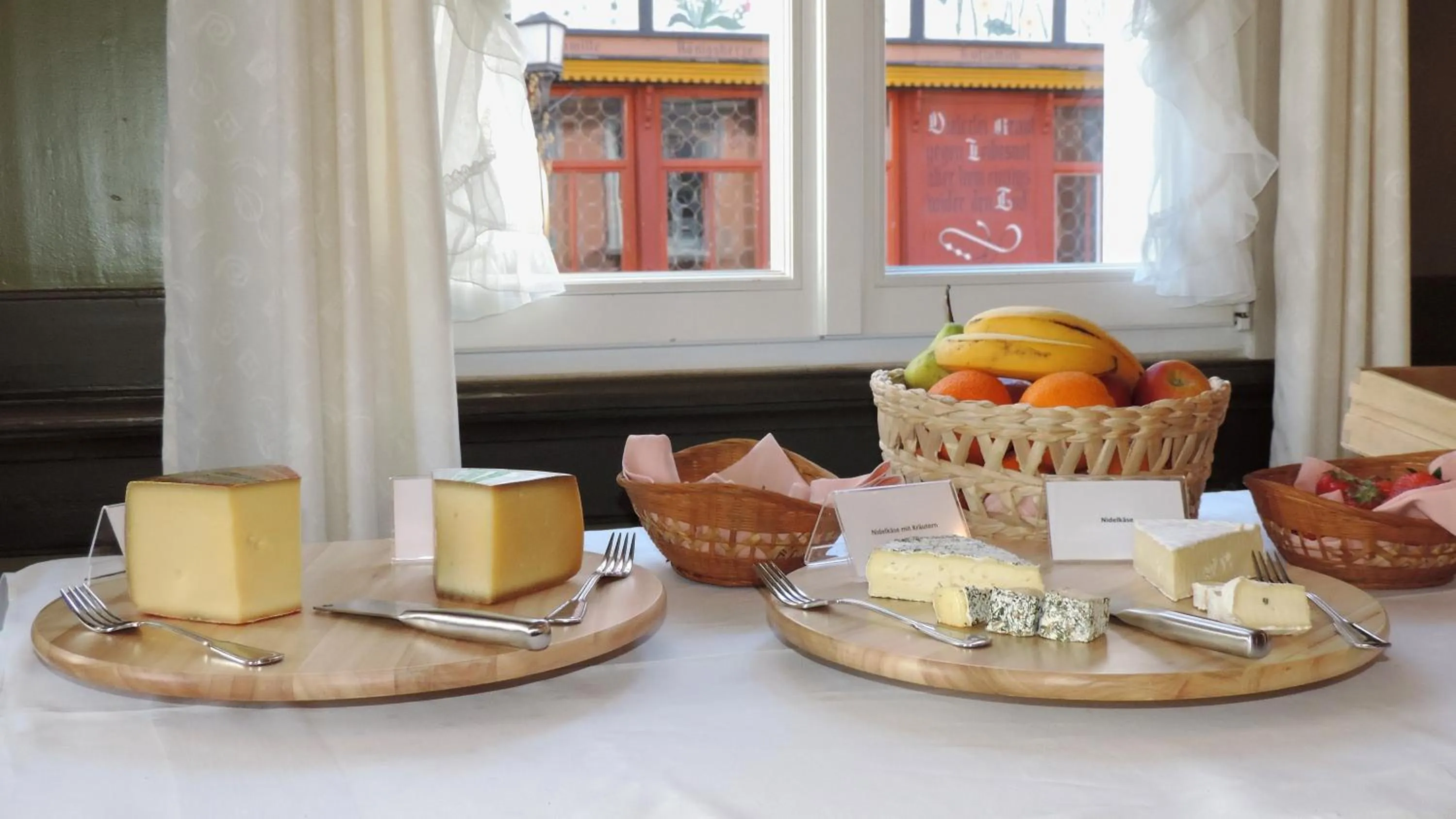 Breakfast in Hotel Löwen