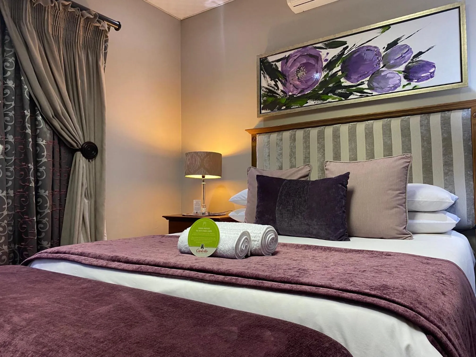 Bed in Castello Guest House, Bloemfontein