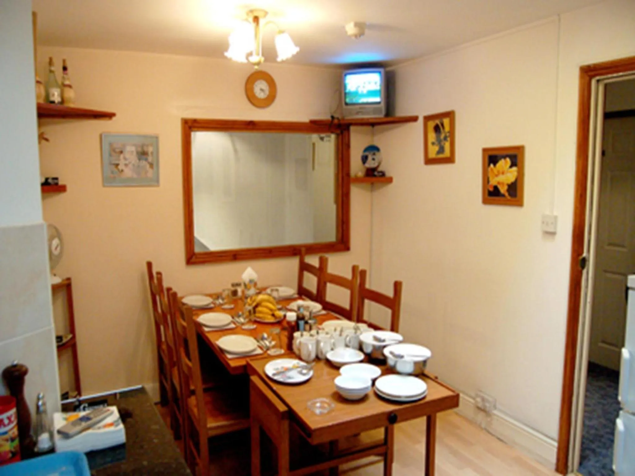 Restaurant/places to eat in St. George's Lodge