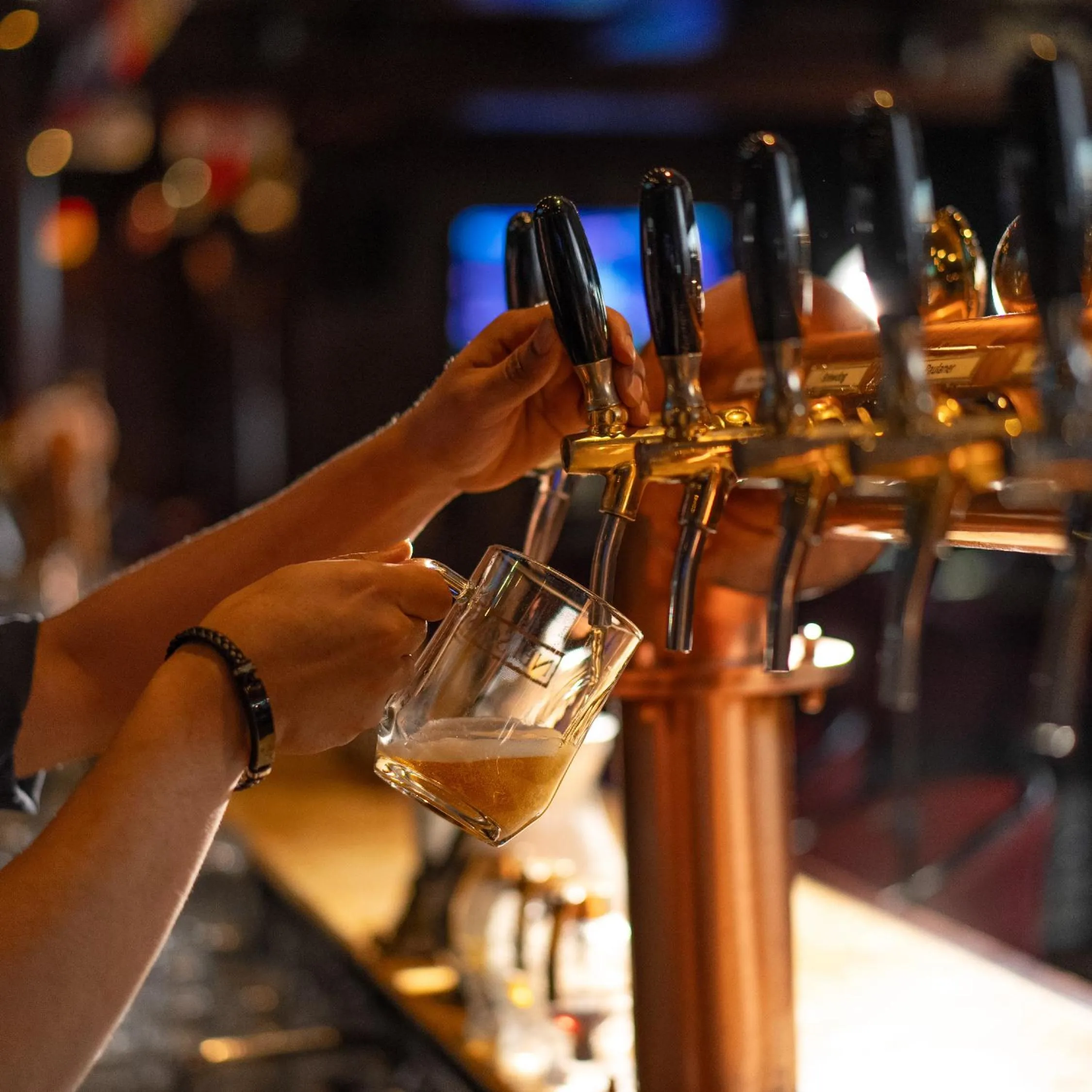 Lounge or bar in Media Rotana Dubai