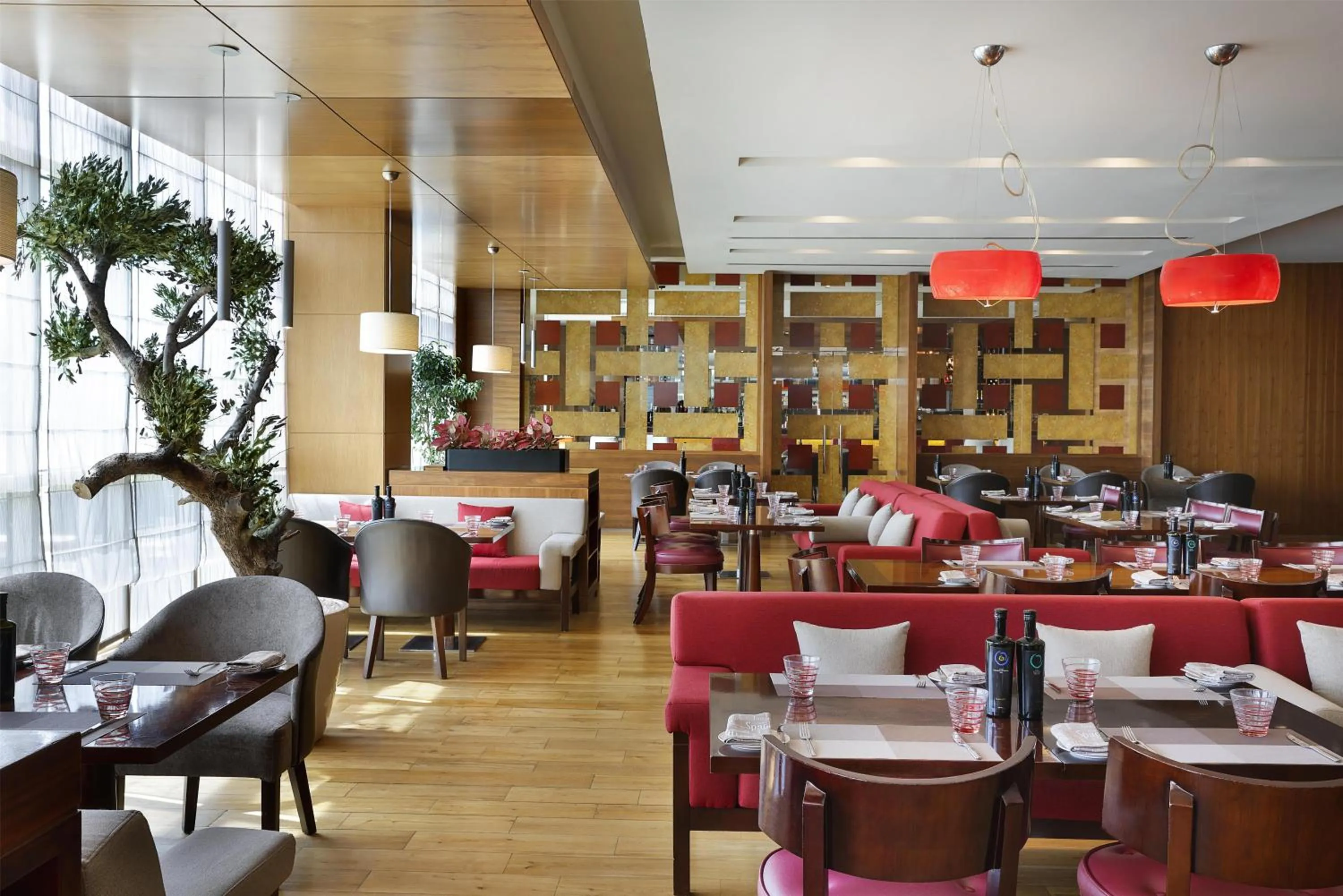 Restaurant/places to eat in Radisson Blu Hotel, Dubai Barsha Heights