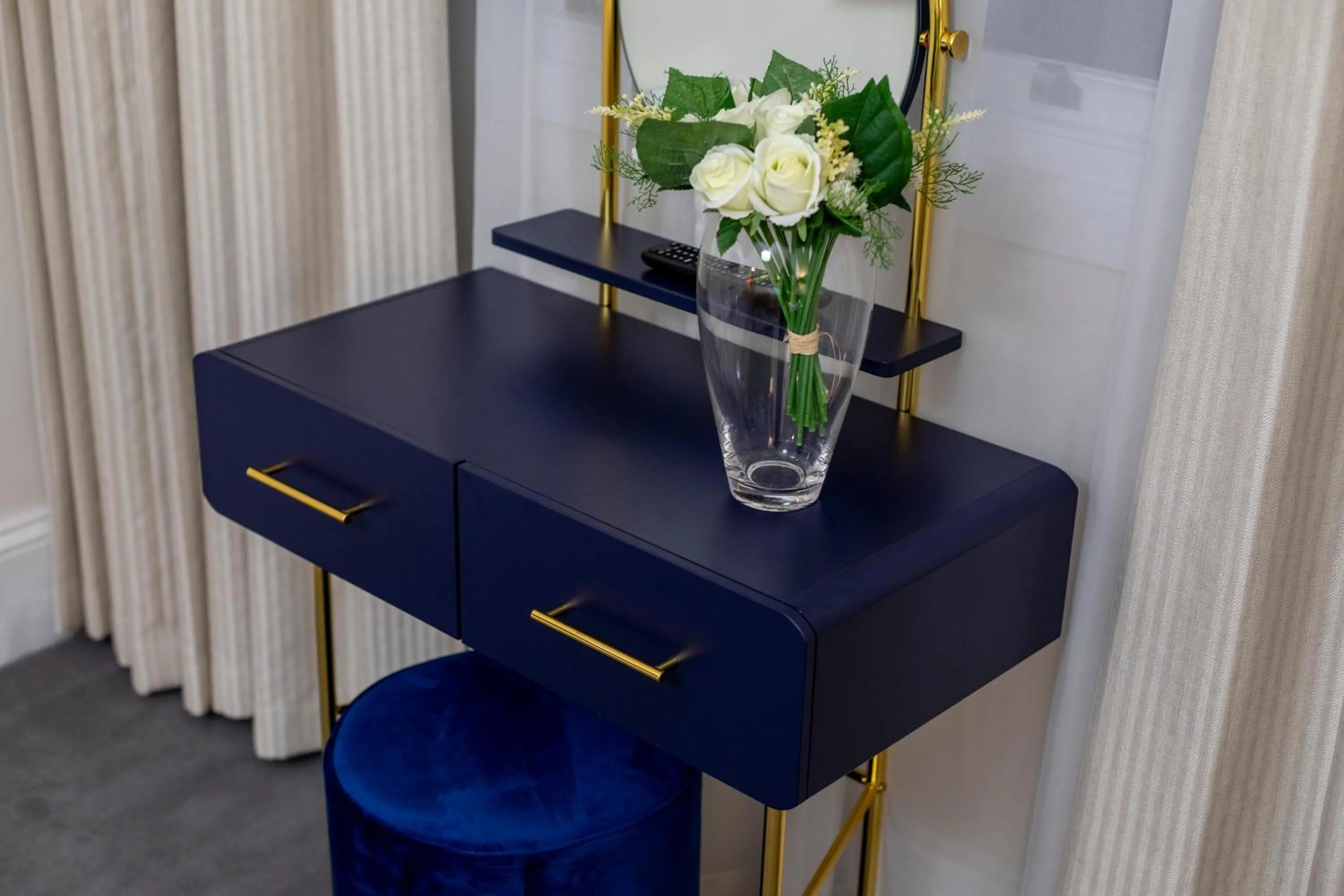 Area and facilities in 20 Hertford Street - Mayfair Apartments