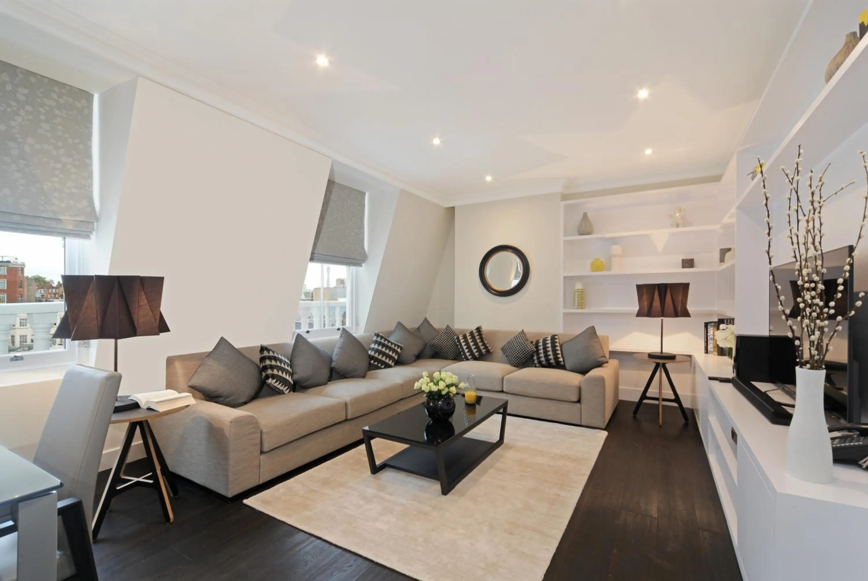 Seating area in 20 Hertford Street - Mayfair Apartments