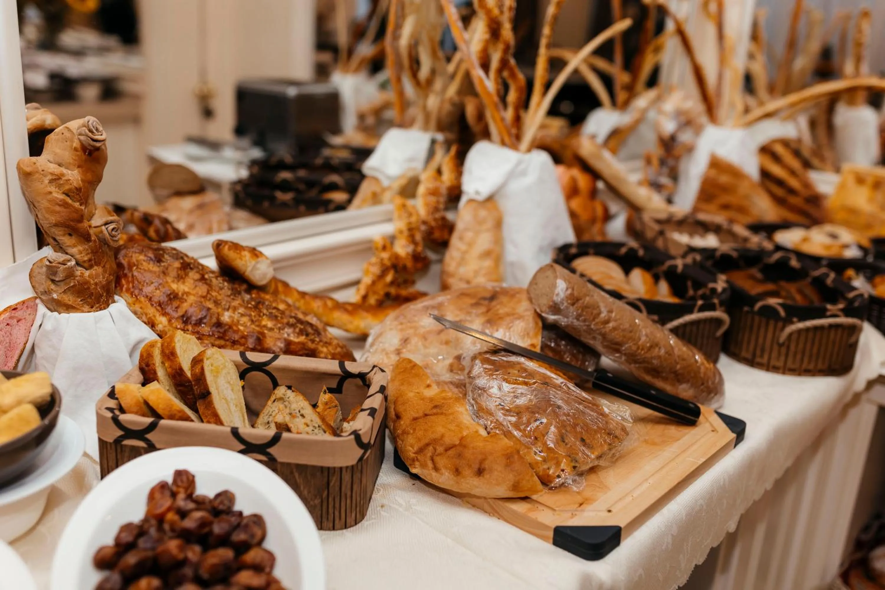 Breakfast in Capitol Hotel