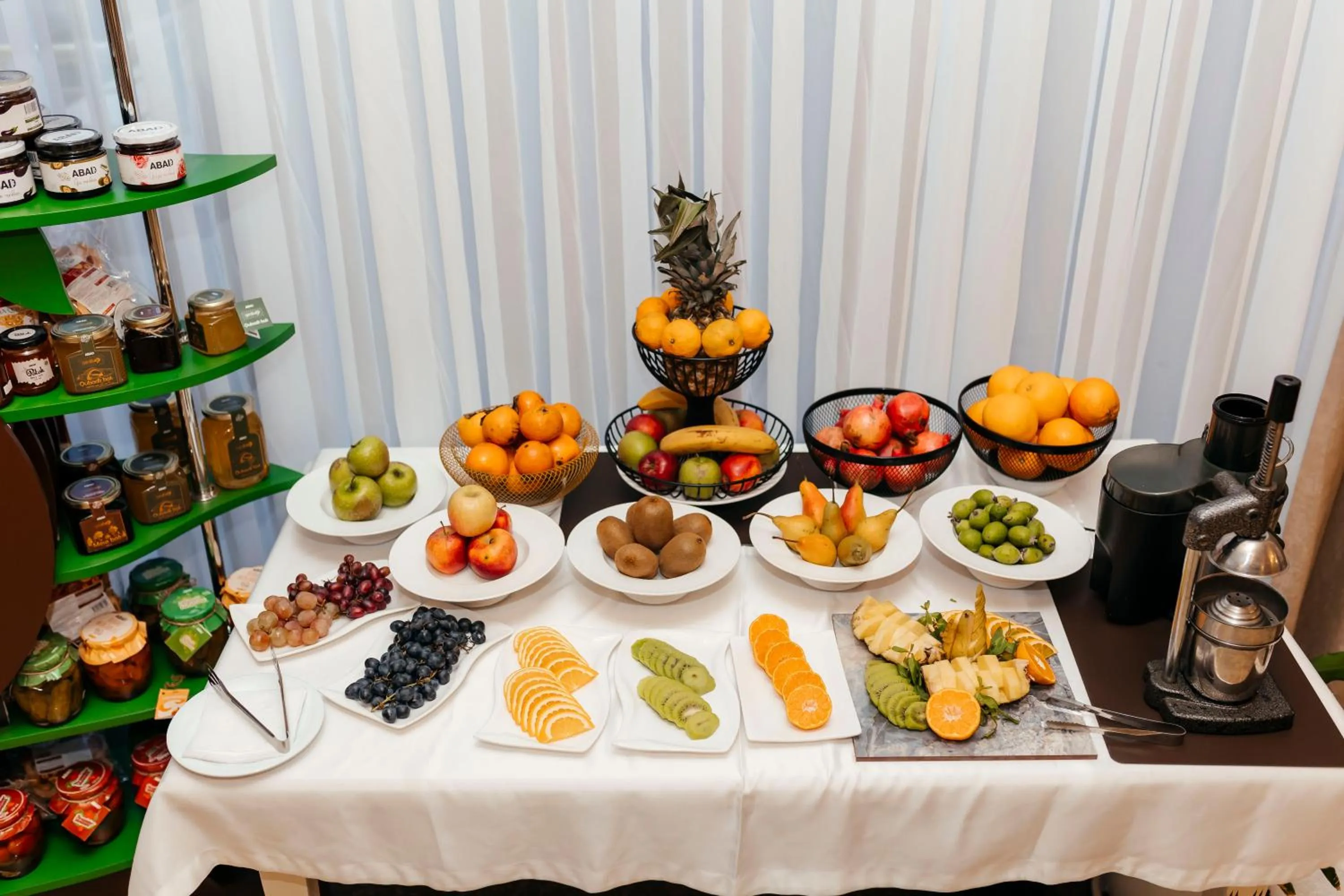 Breakfast in Capitol Hotel