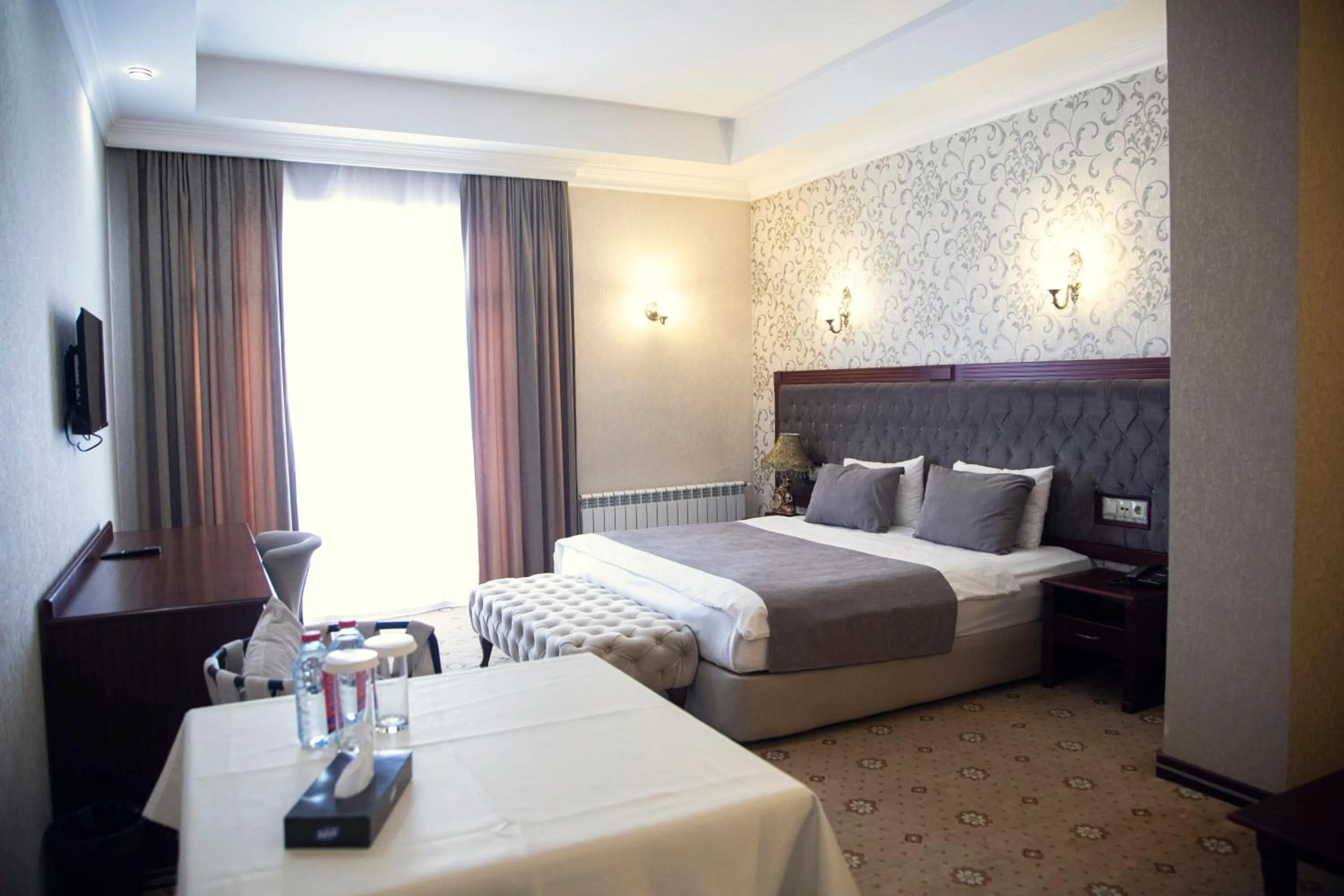 Bed in Capitol Hotel