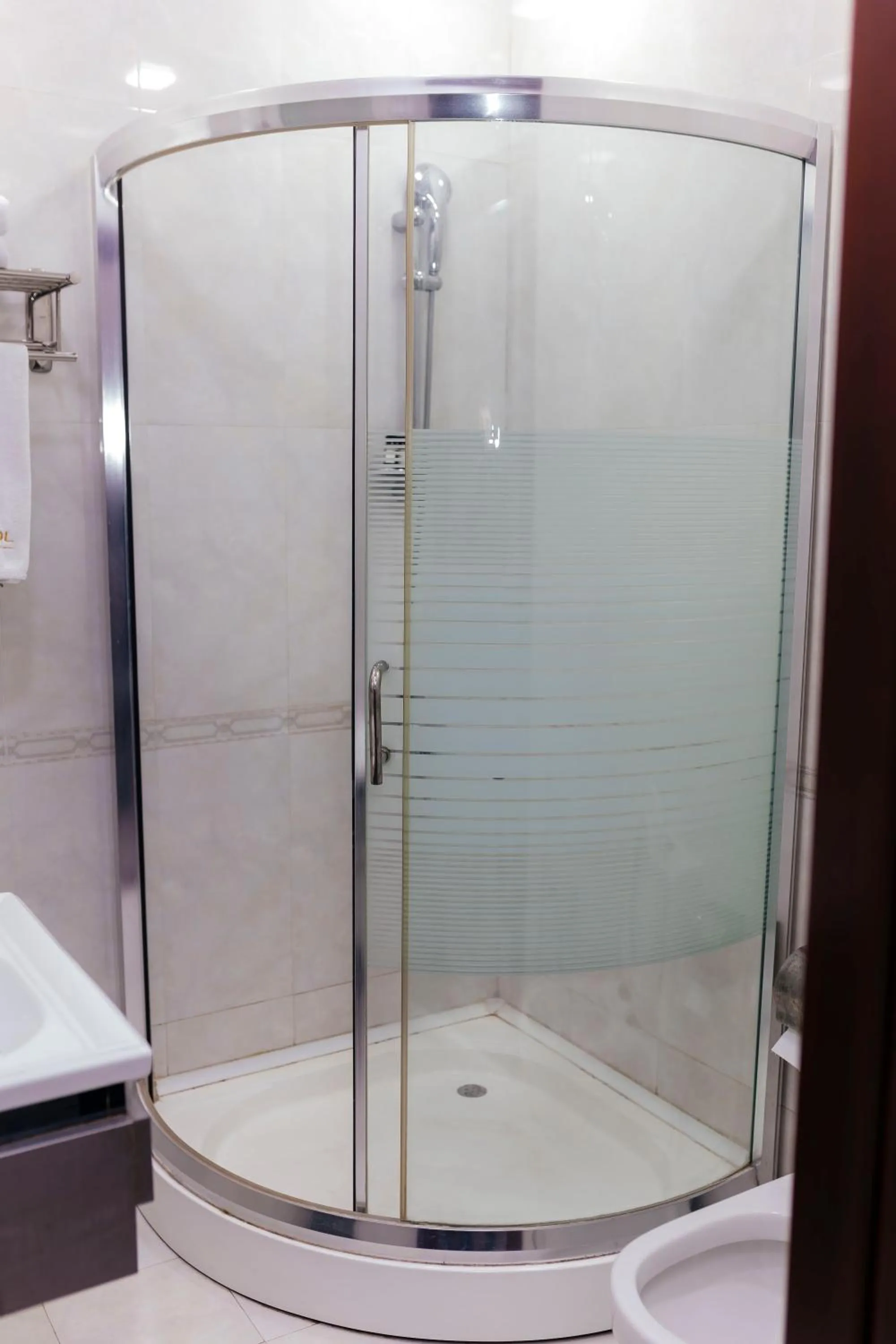 Bathroom in Capitol Hotel