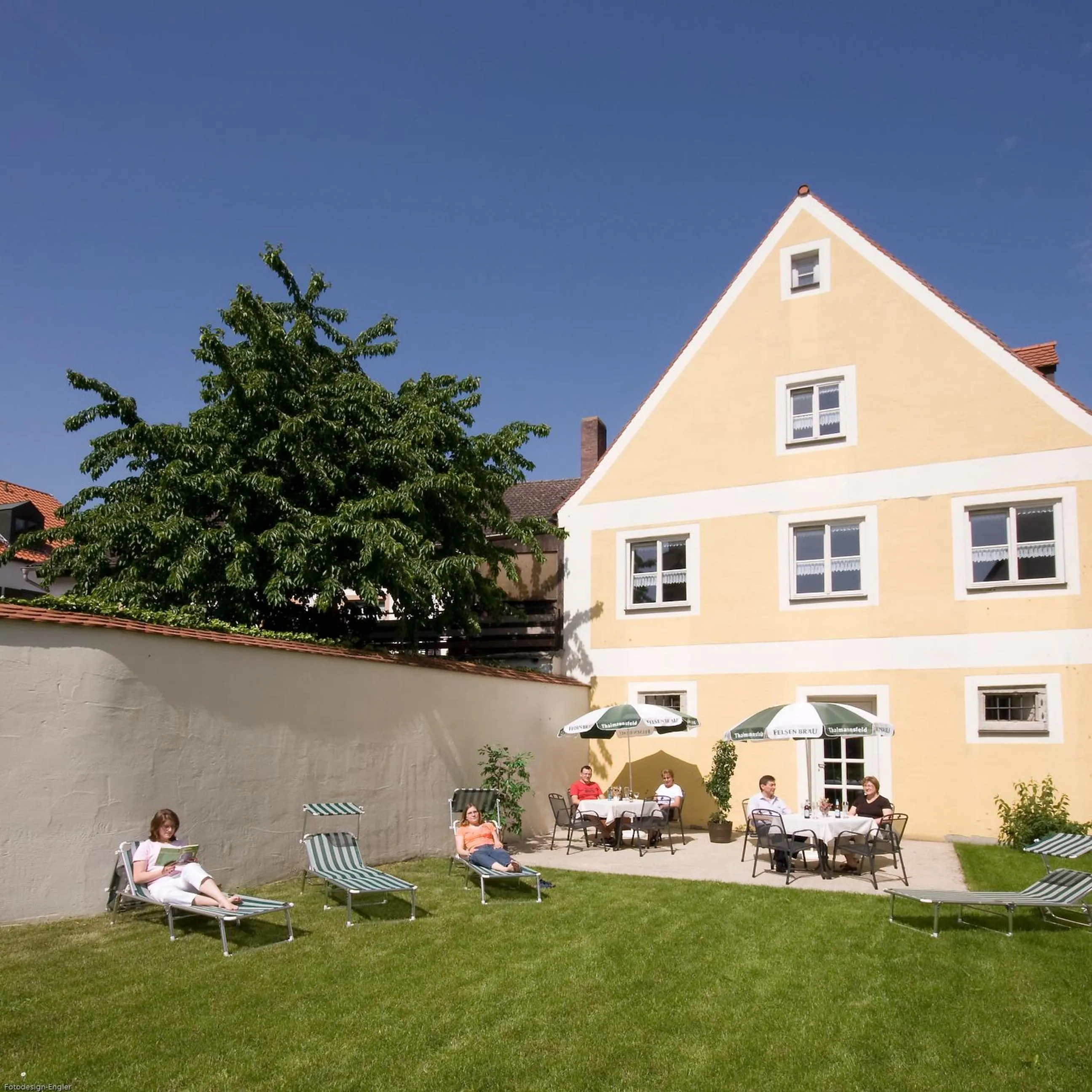 Photo of the whole room in Hotel Zur Krone