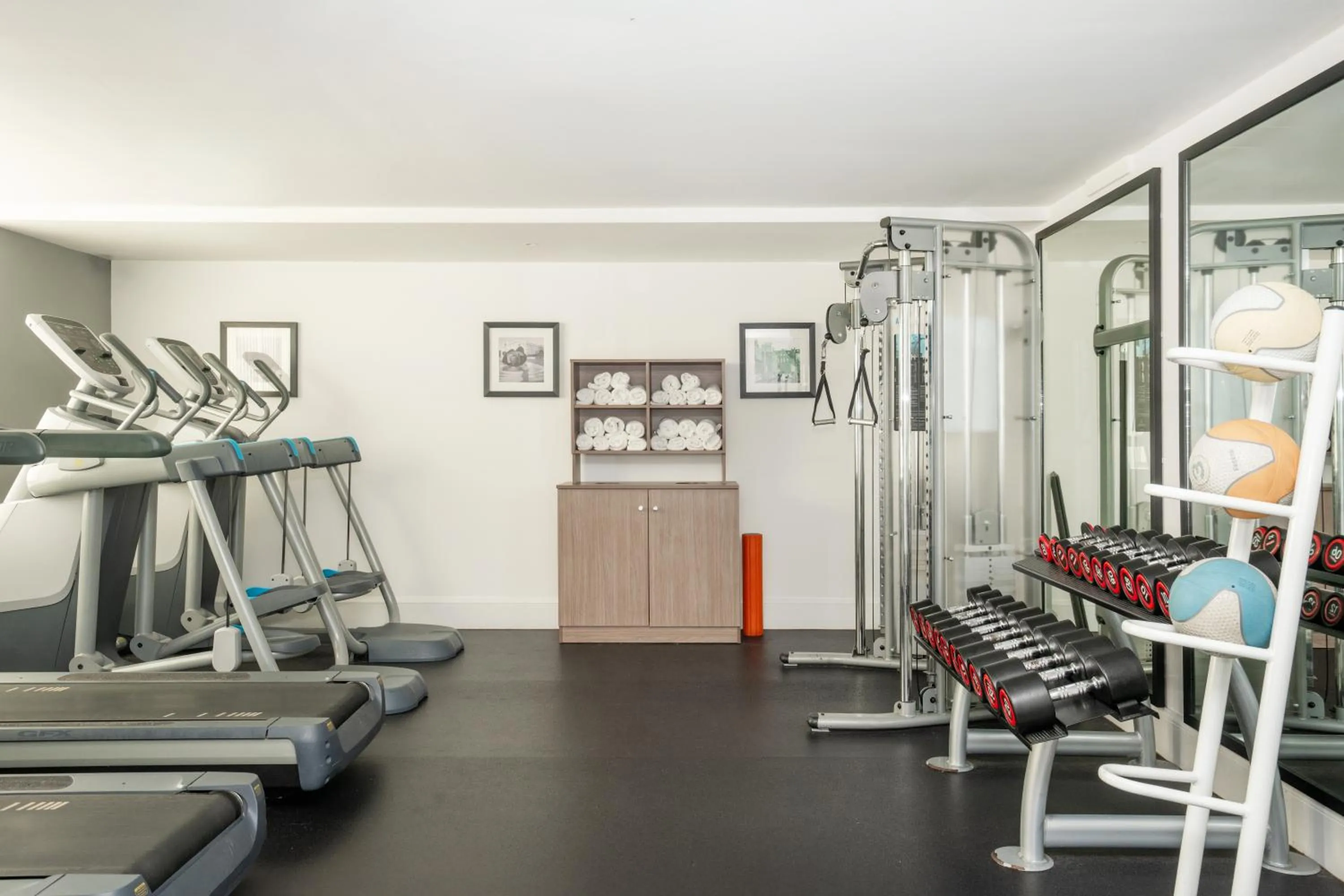 Fitness centre/facilities in Staybridge Suites Birmingham by IHG