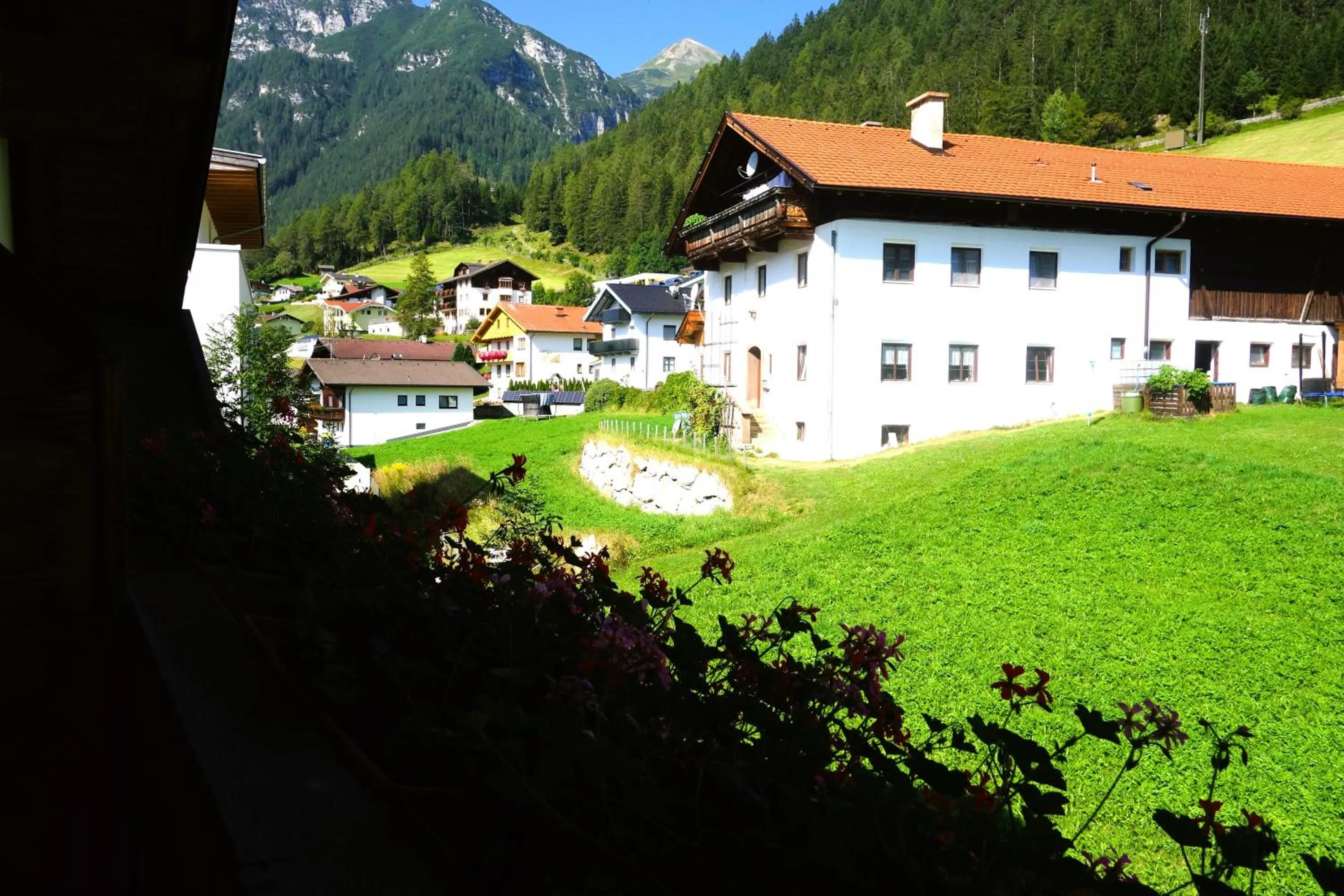 Summer in Alpen Gasthof Apartments Hohe Burg