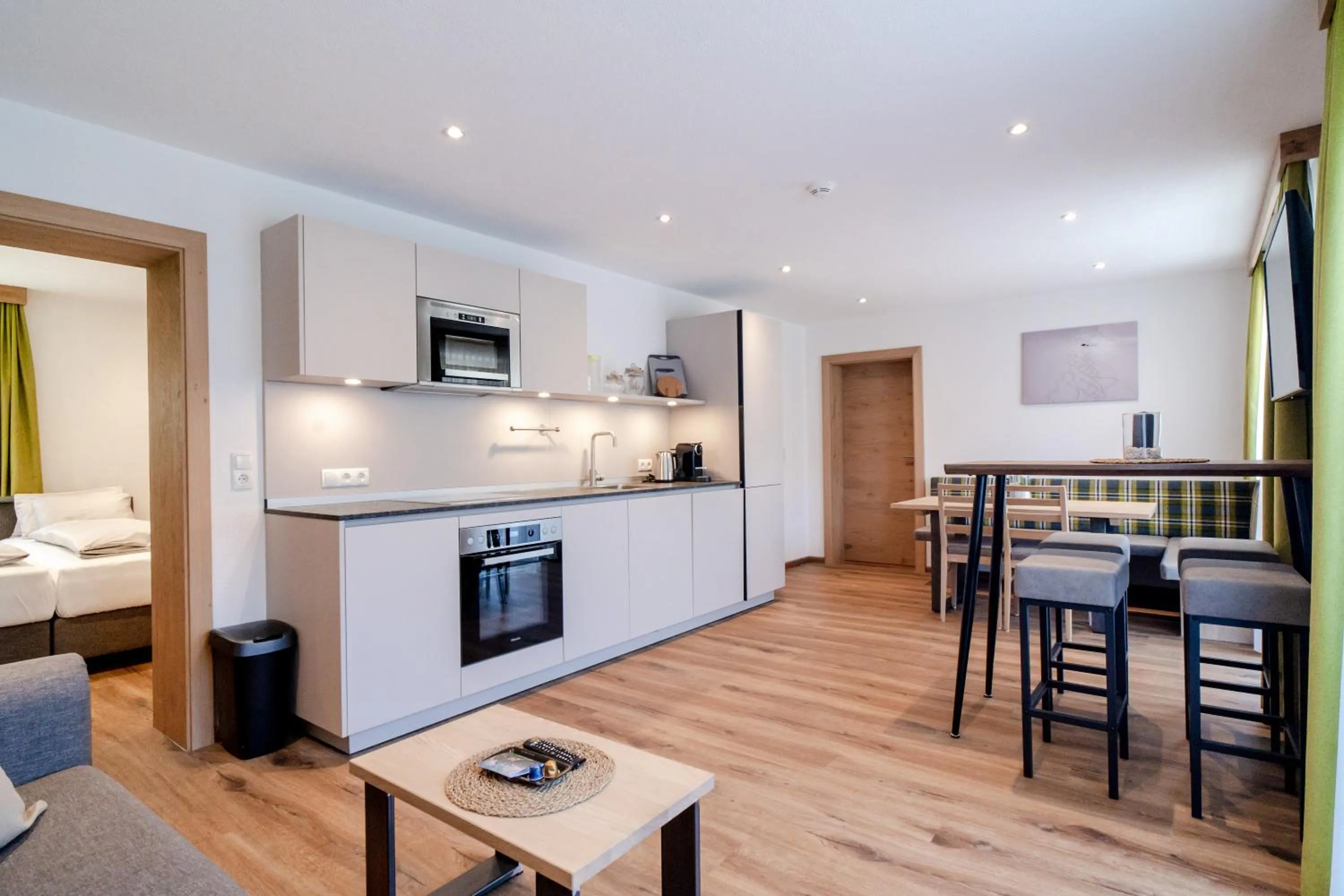 Kitchen or kitchenette in Alpen Gasthof Apartments Hohe Burg