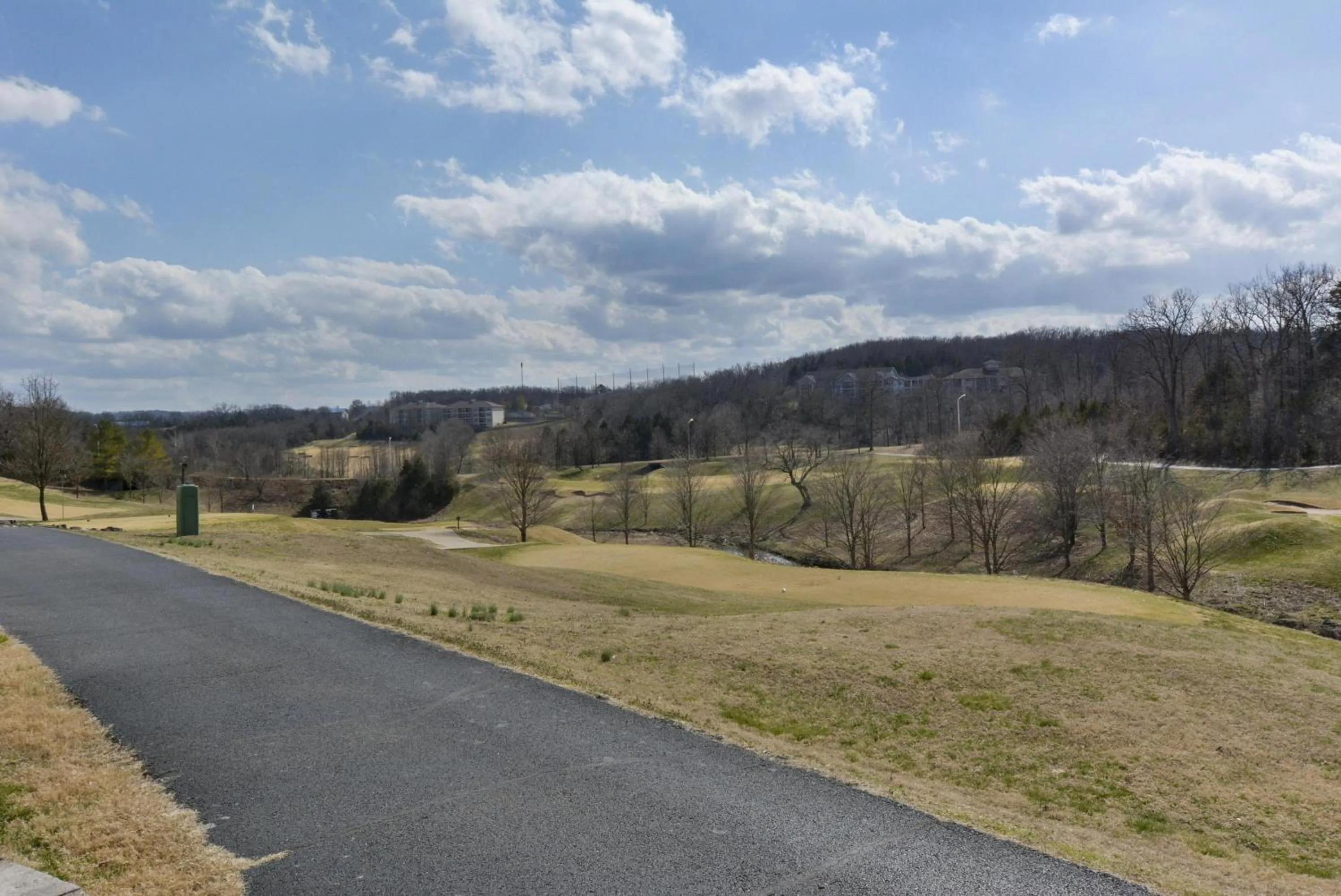 Property building in Little House On The Fairway- Luxury Golf Condo -updated - 2min Off Strip!!