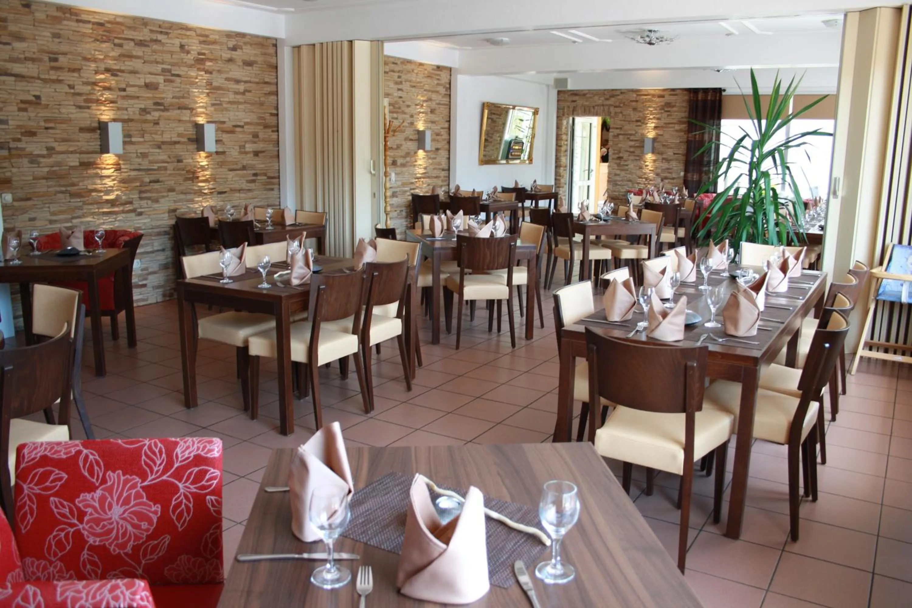 Restaurant/places to eat in Hotel Imhof