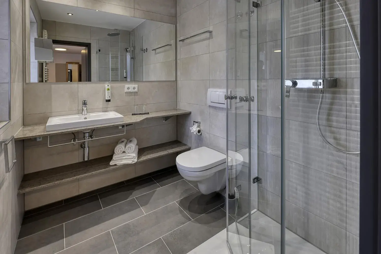 Double or Twin Room with Bathroom in Hotel Imhof Double or Twin Room with Bathroom in Hotel Imhof