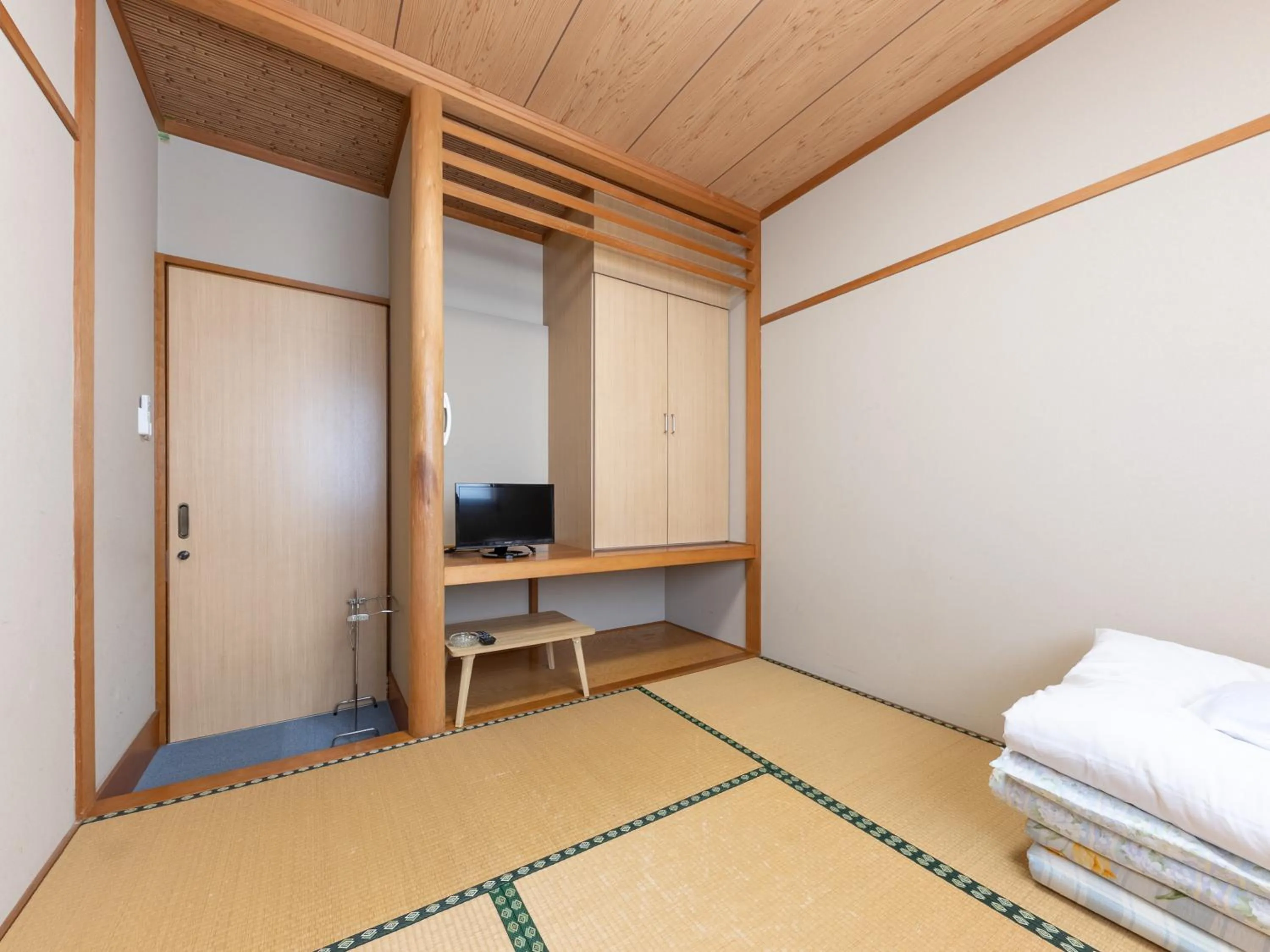 Bed in Ryosou Minatosou Joetsu